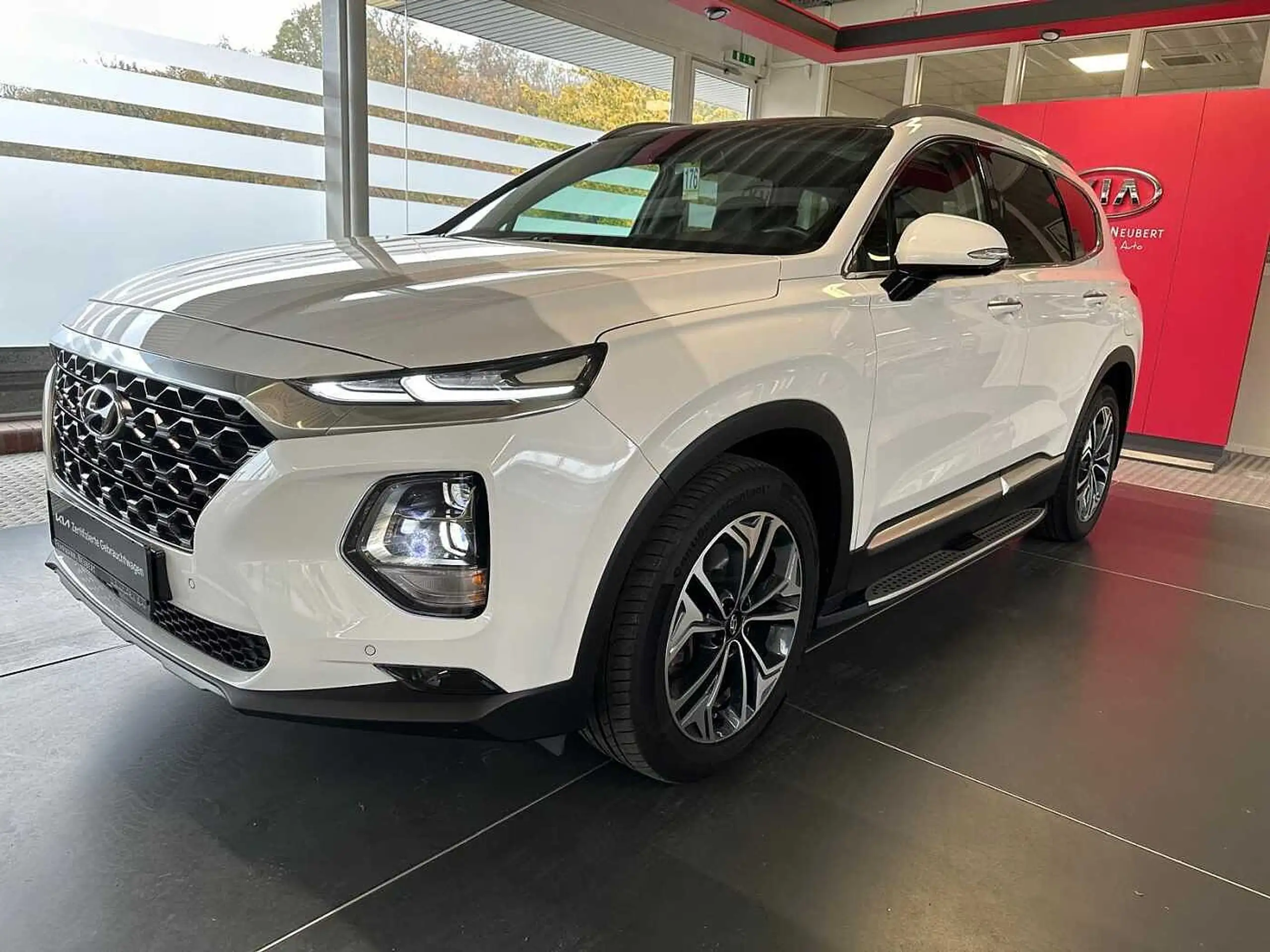 Hyundai - SANTA FE