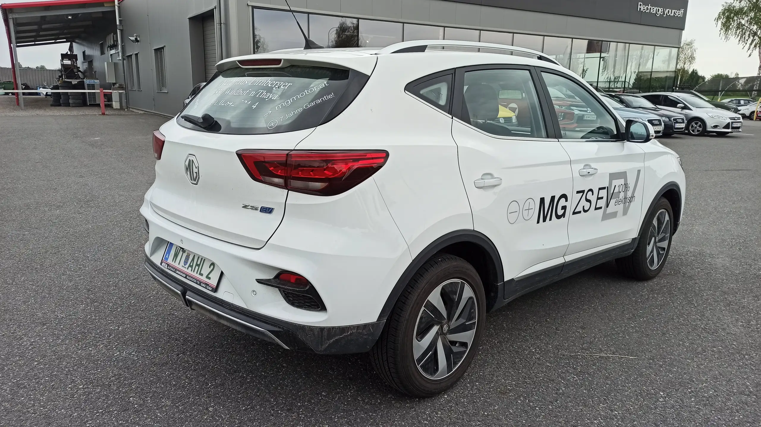 MG - ZS