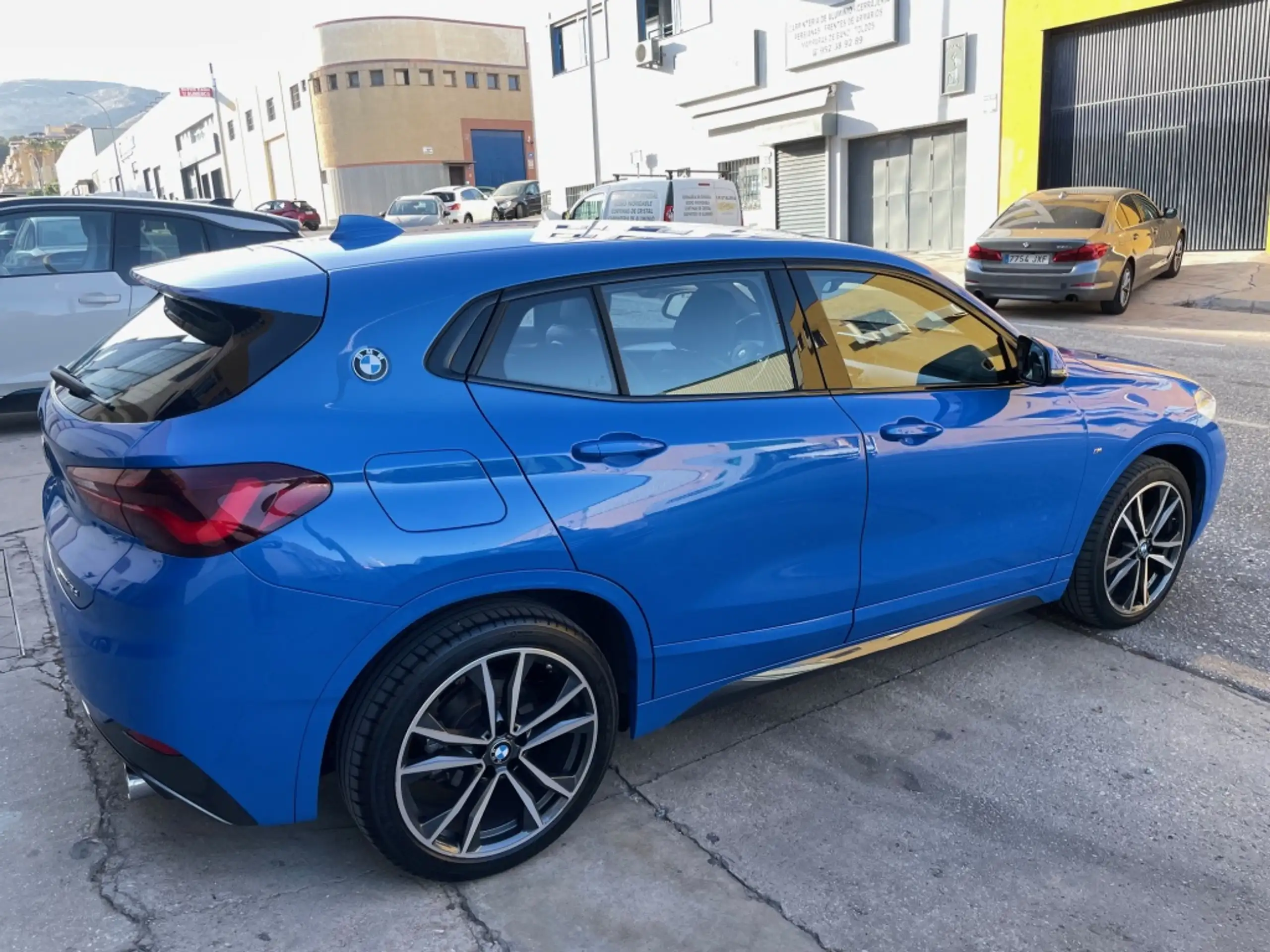 BMW - X2