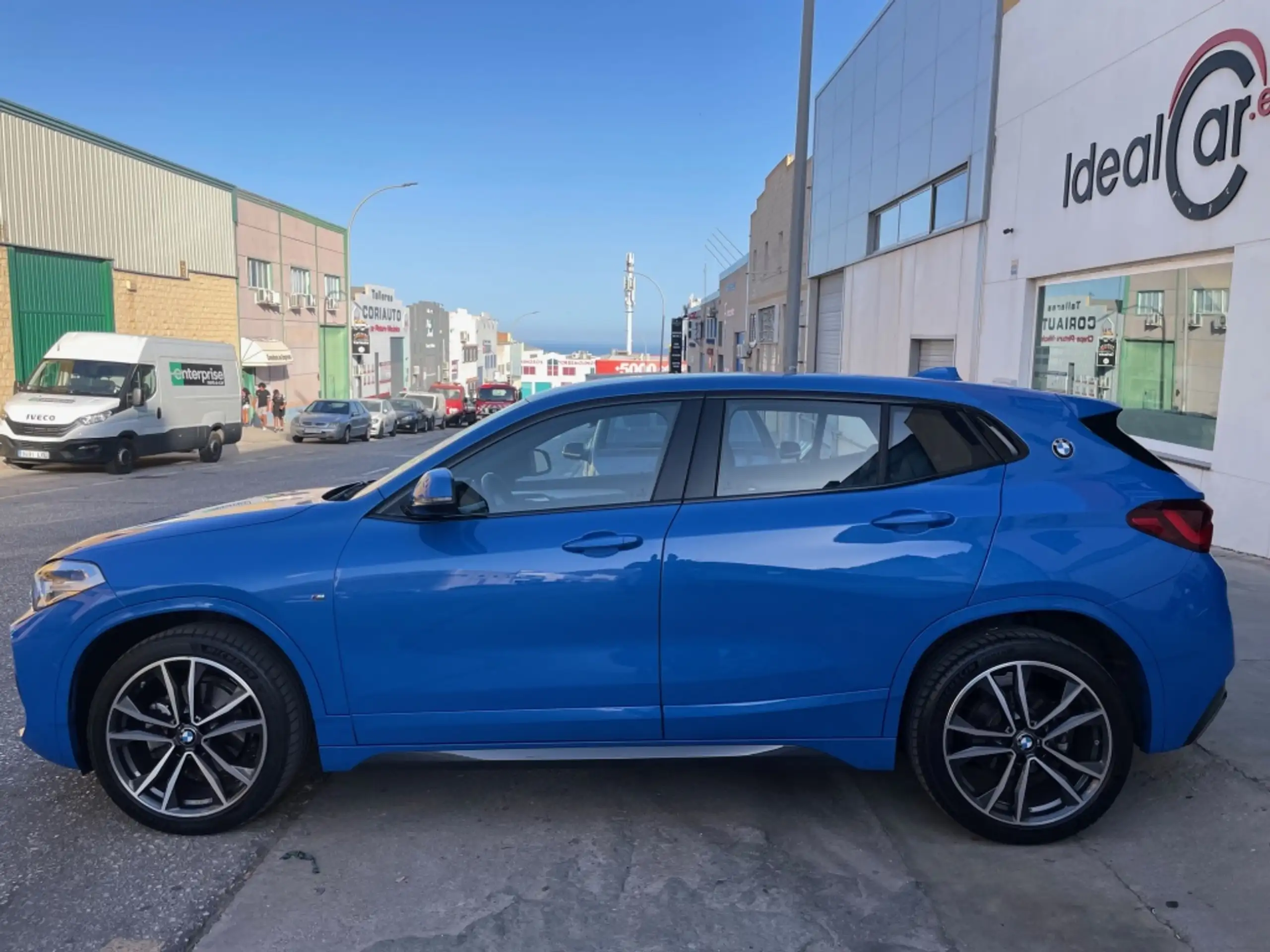 BMW - X2