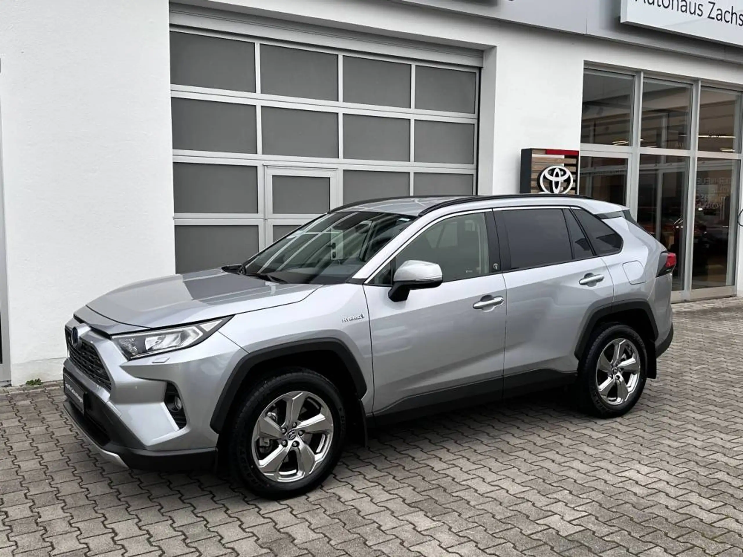 Toyota - RAV 4