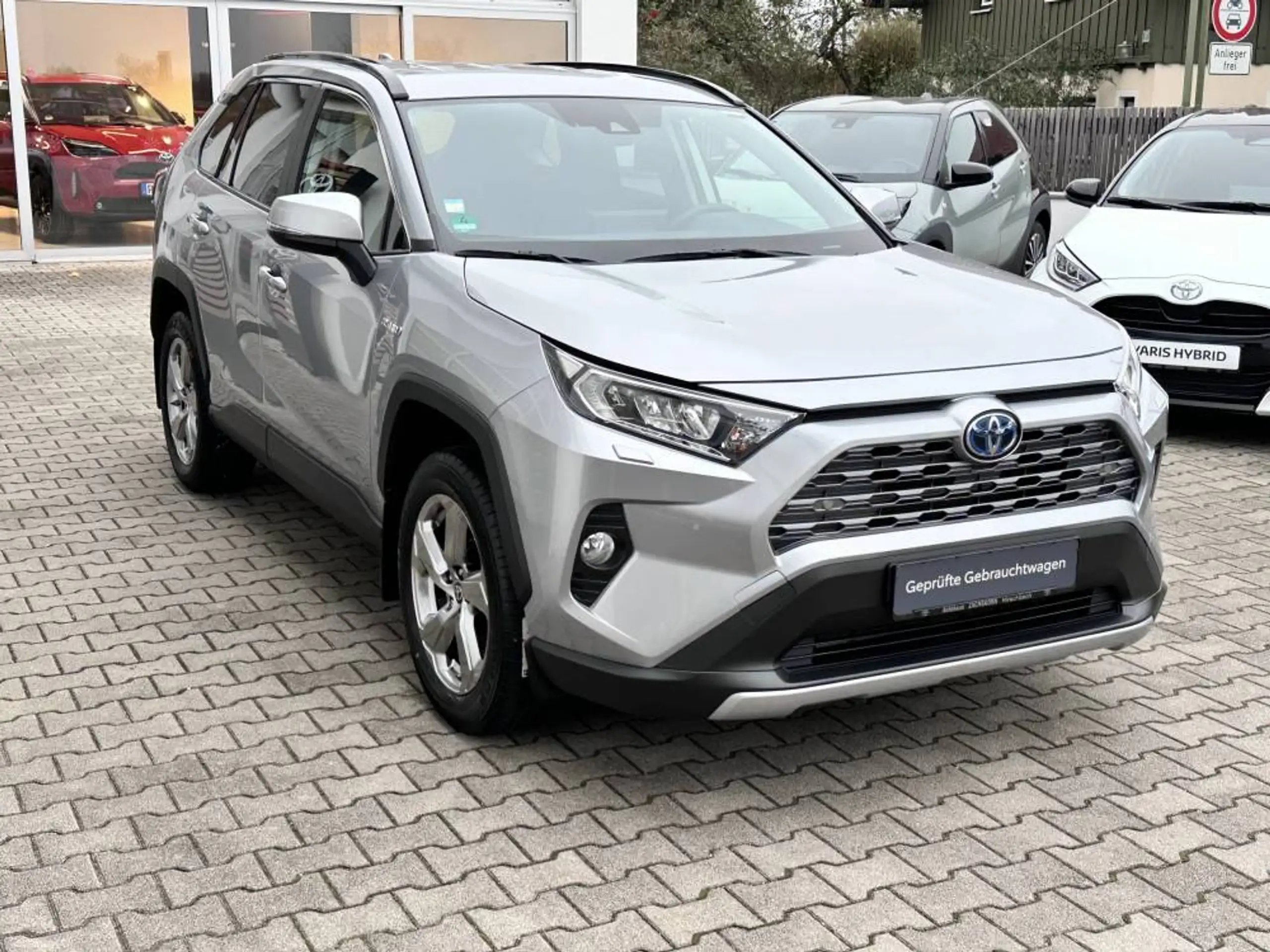 Toyota - RAV 4