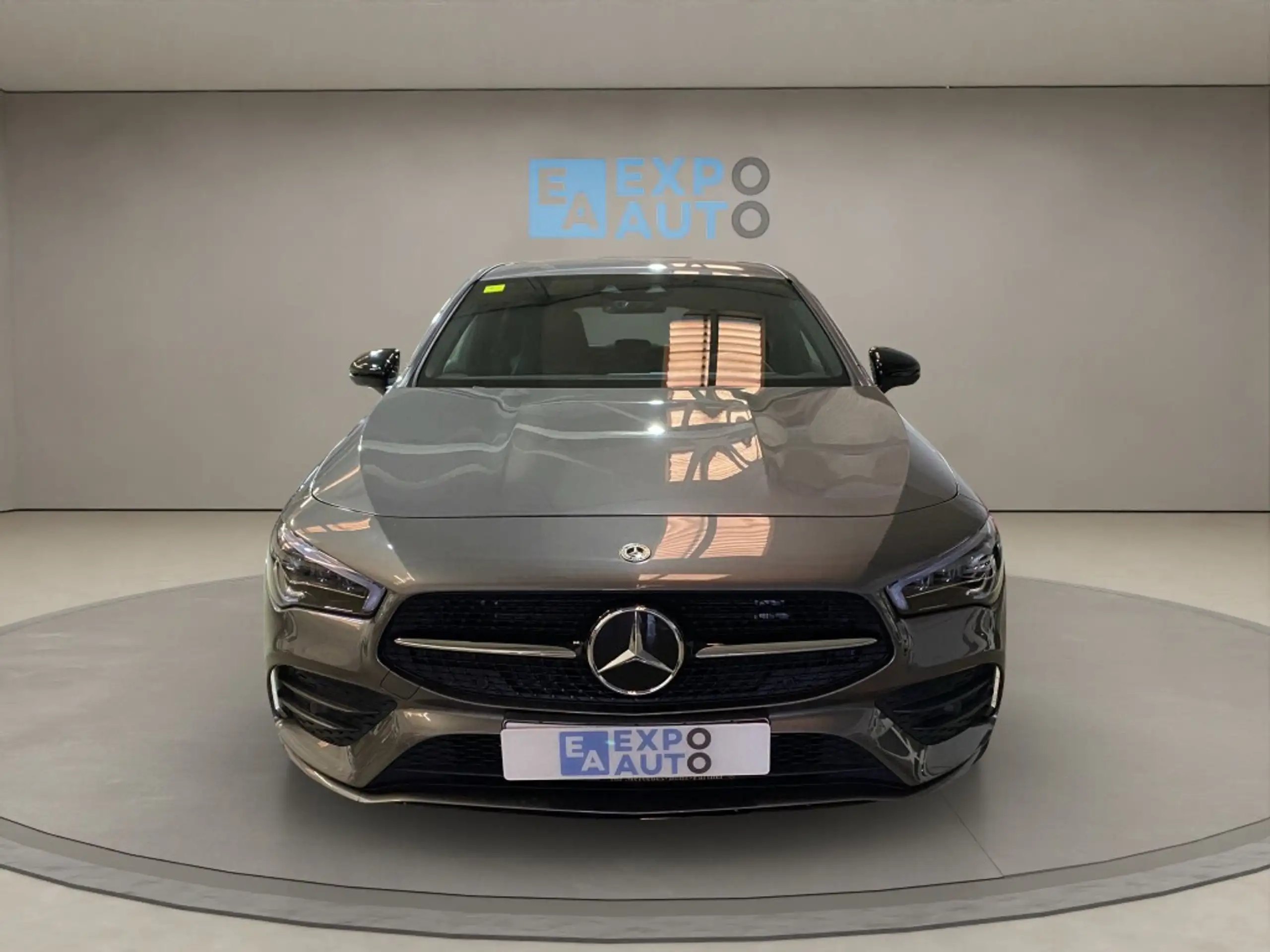 Mercedes-Benz - CLA 250