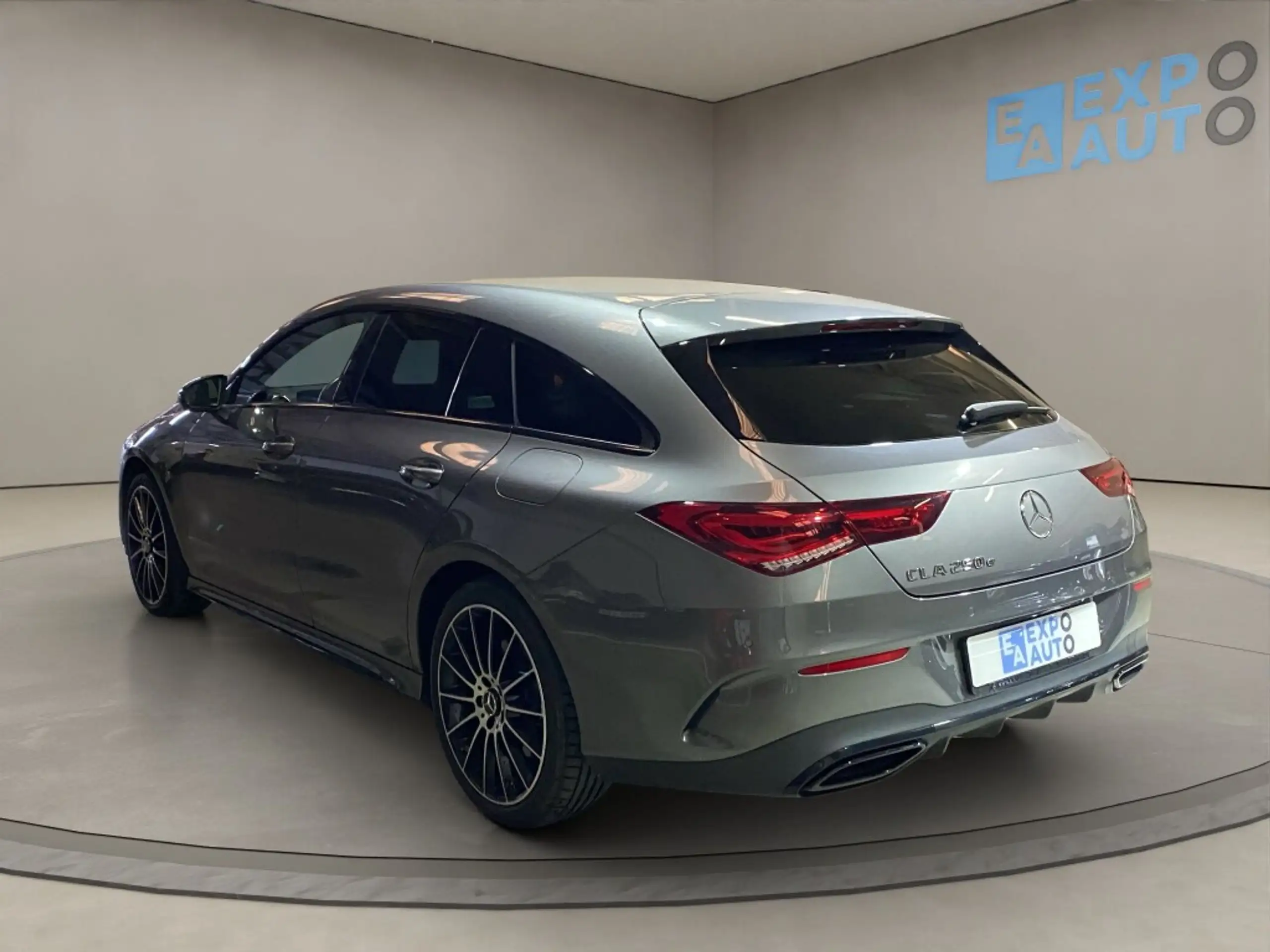 Mercedes-Benz - CLA 250