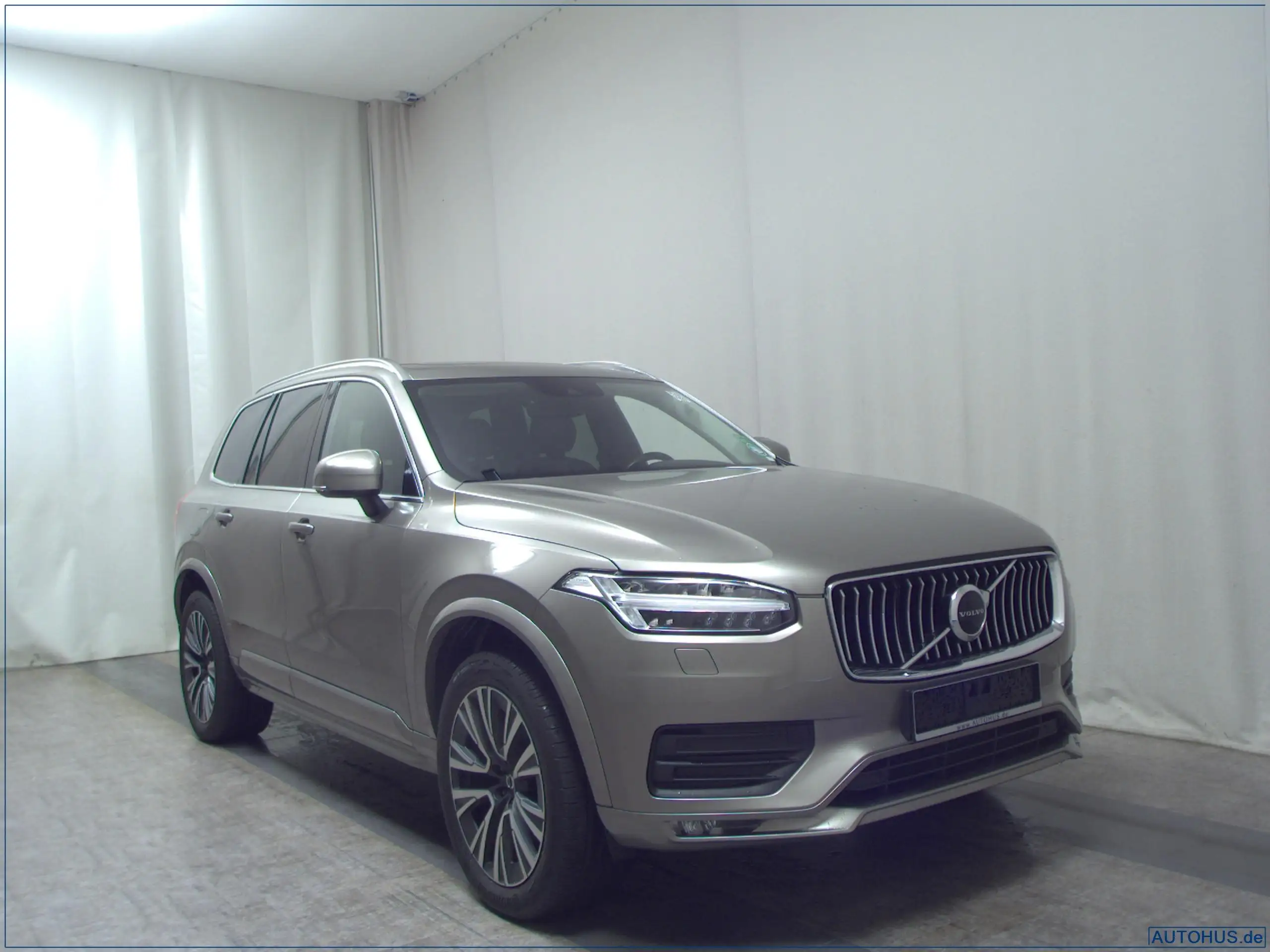 Volvo - XC90