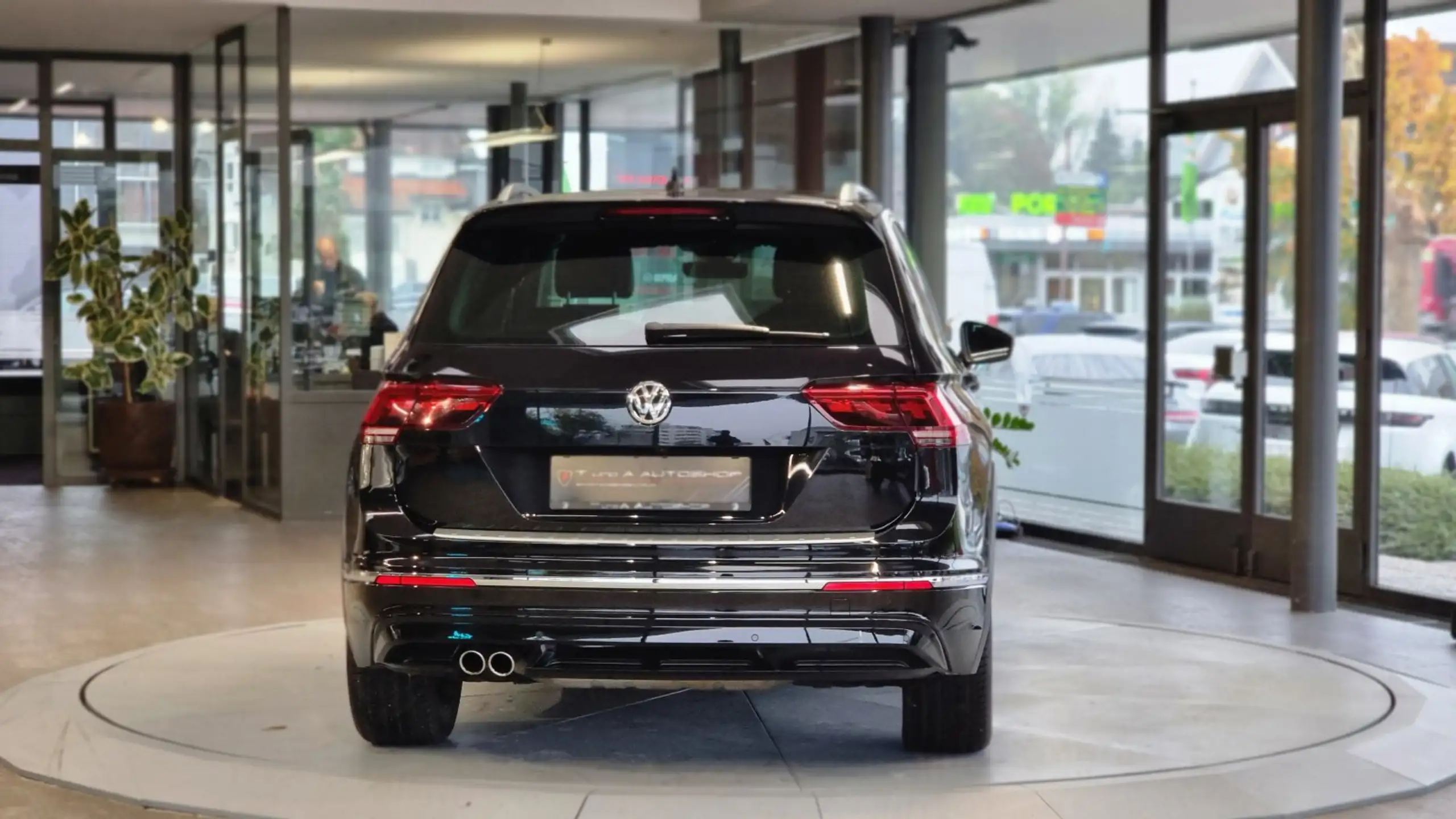 Volkswagen - Tiguan