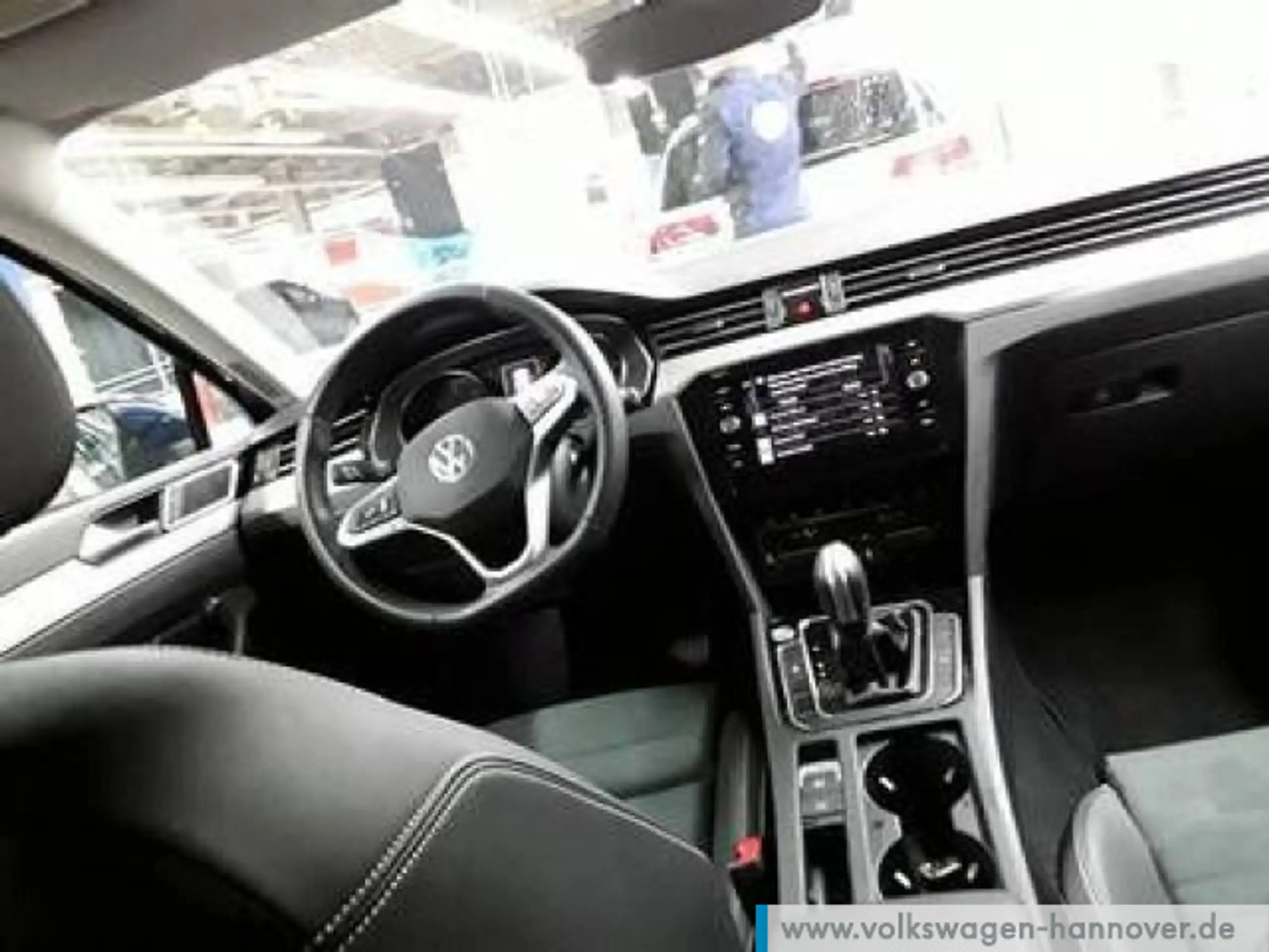 Volkswagen - Passat Variant