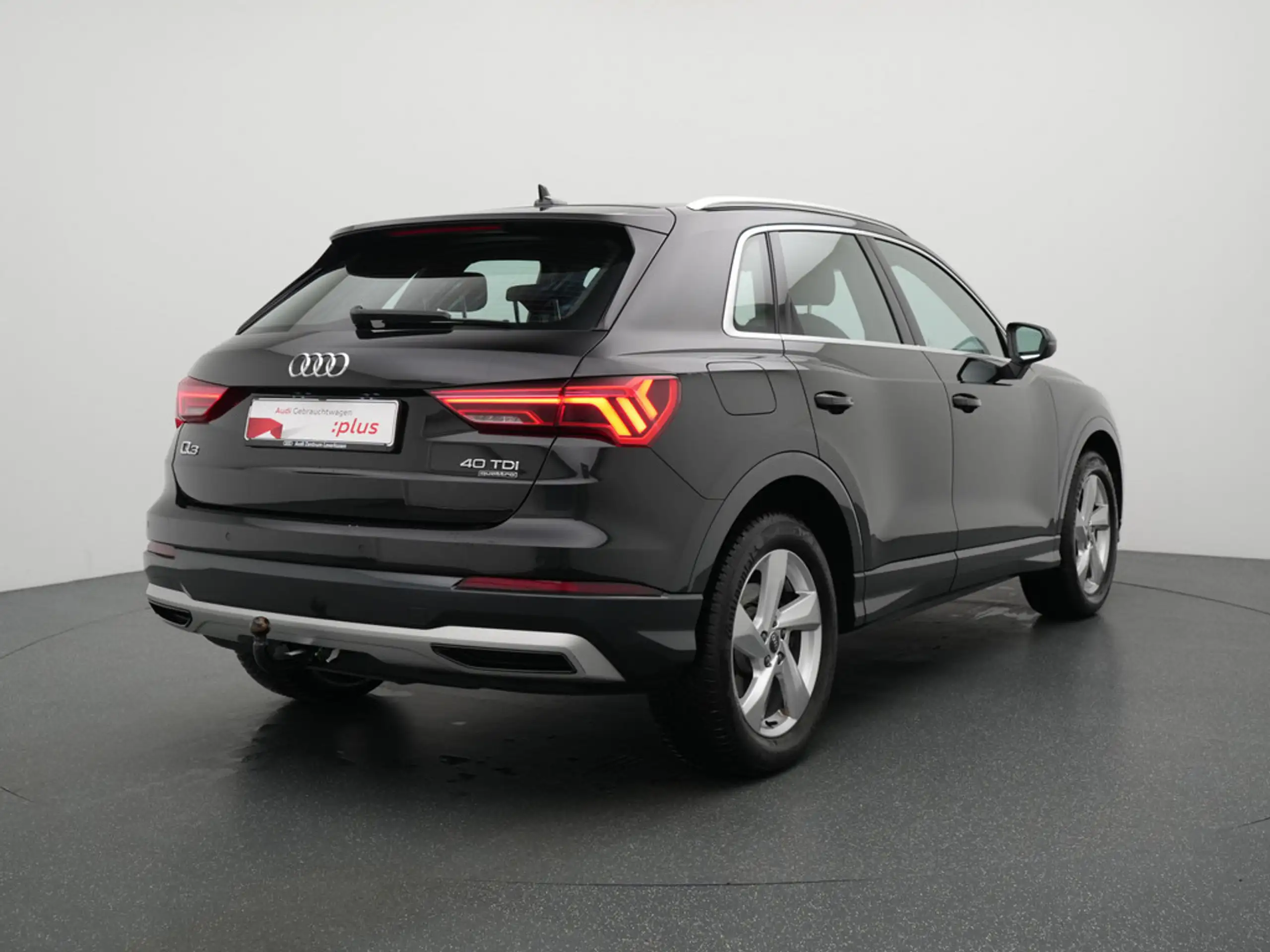 Audi - Q3