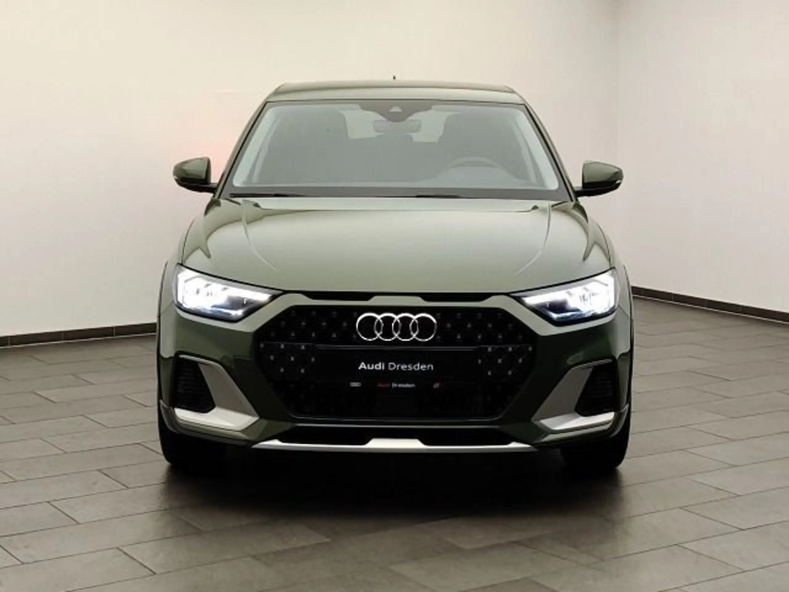 Audi - A1