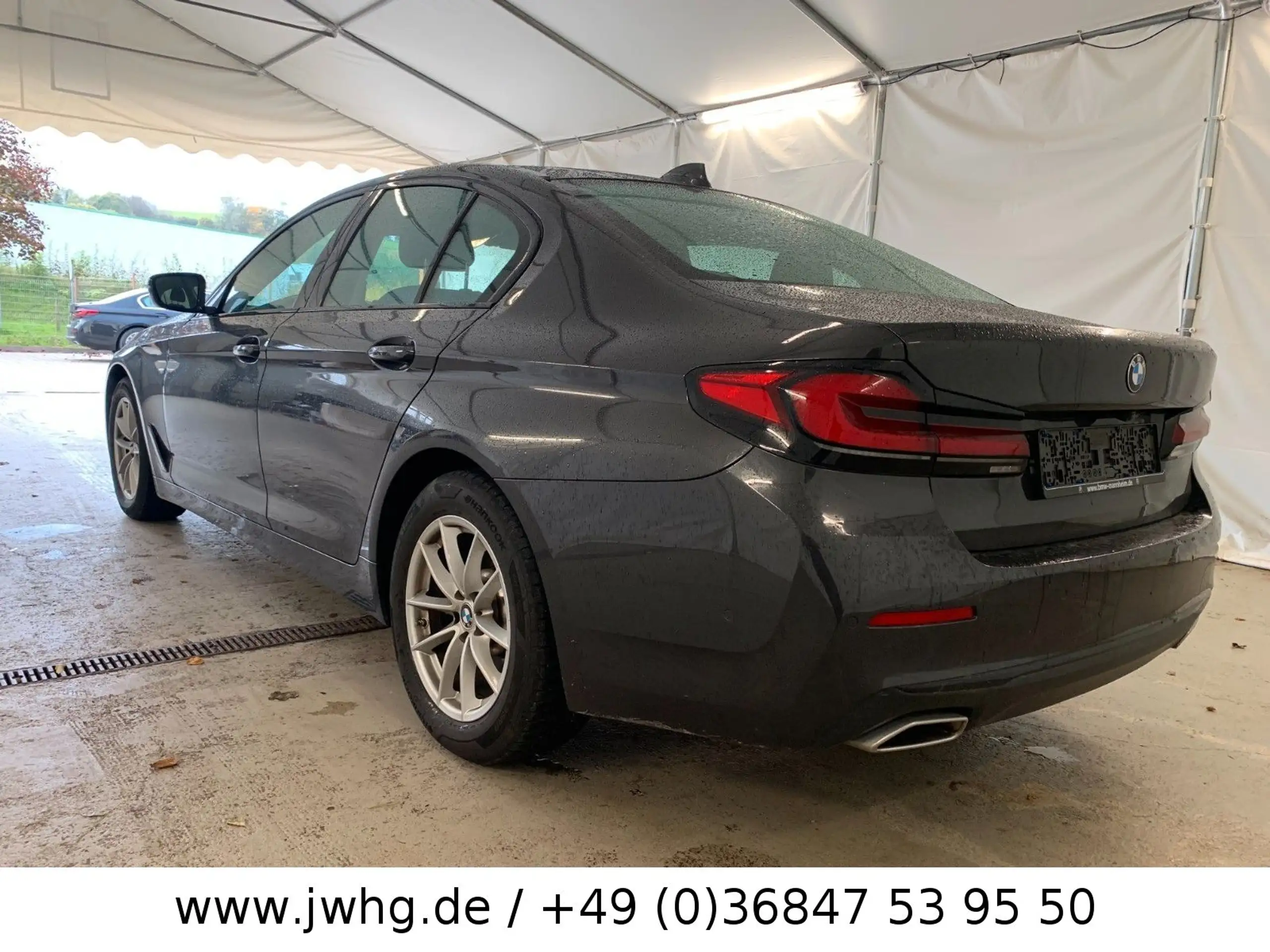 BMW - 520