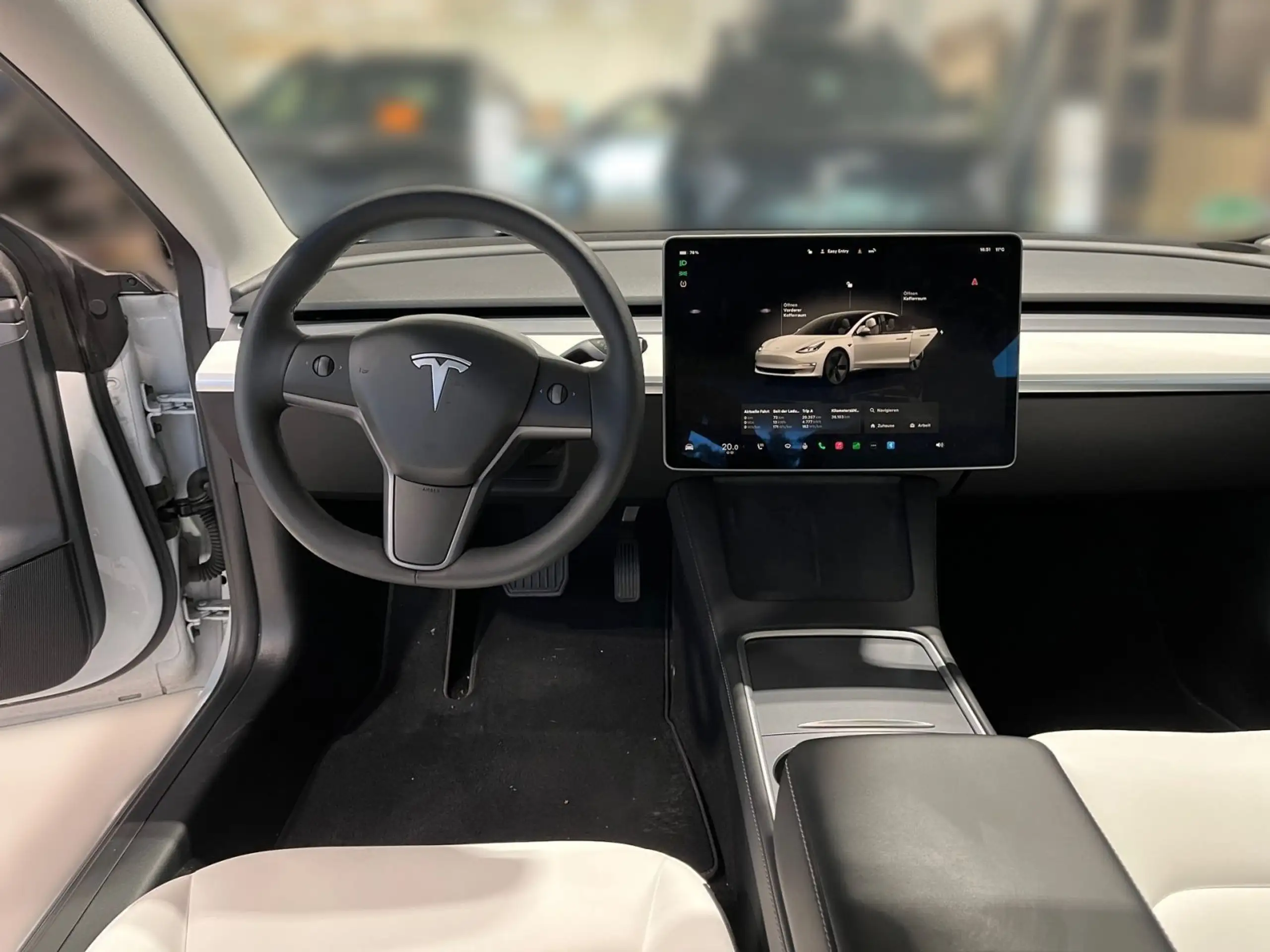 Tesla - Model 3