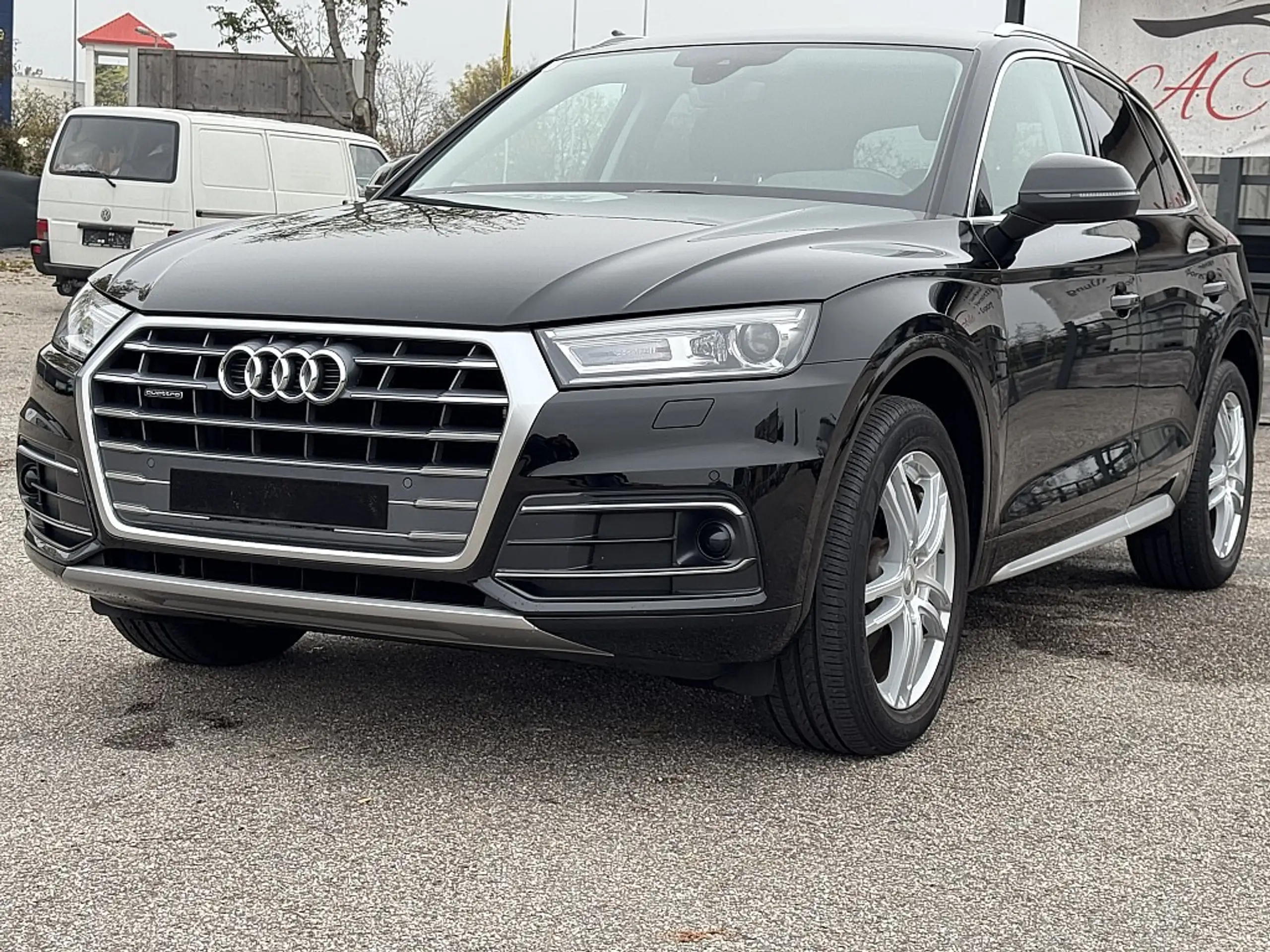 Audi - Q5