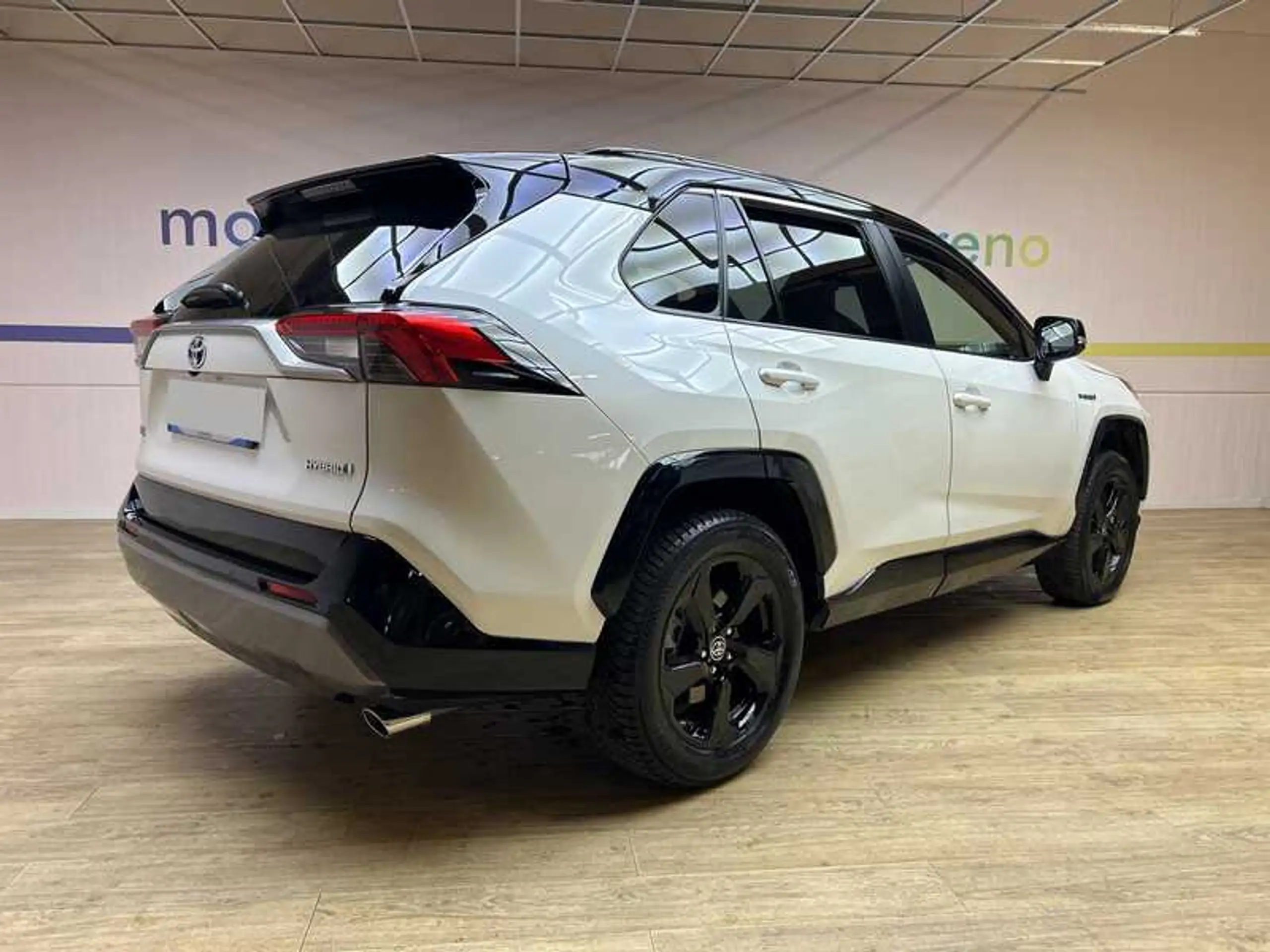 Toyota - RAV 4