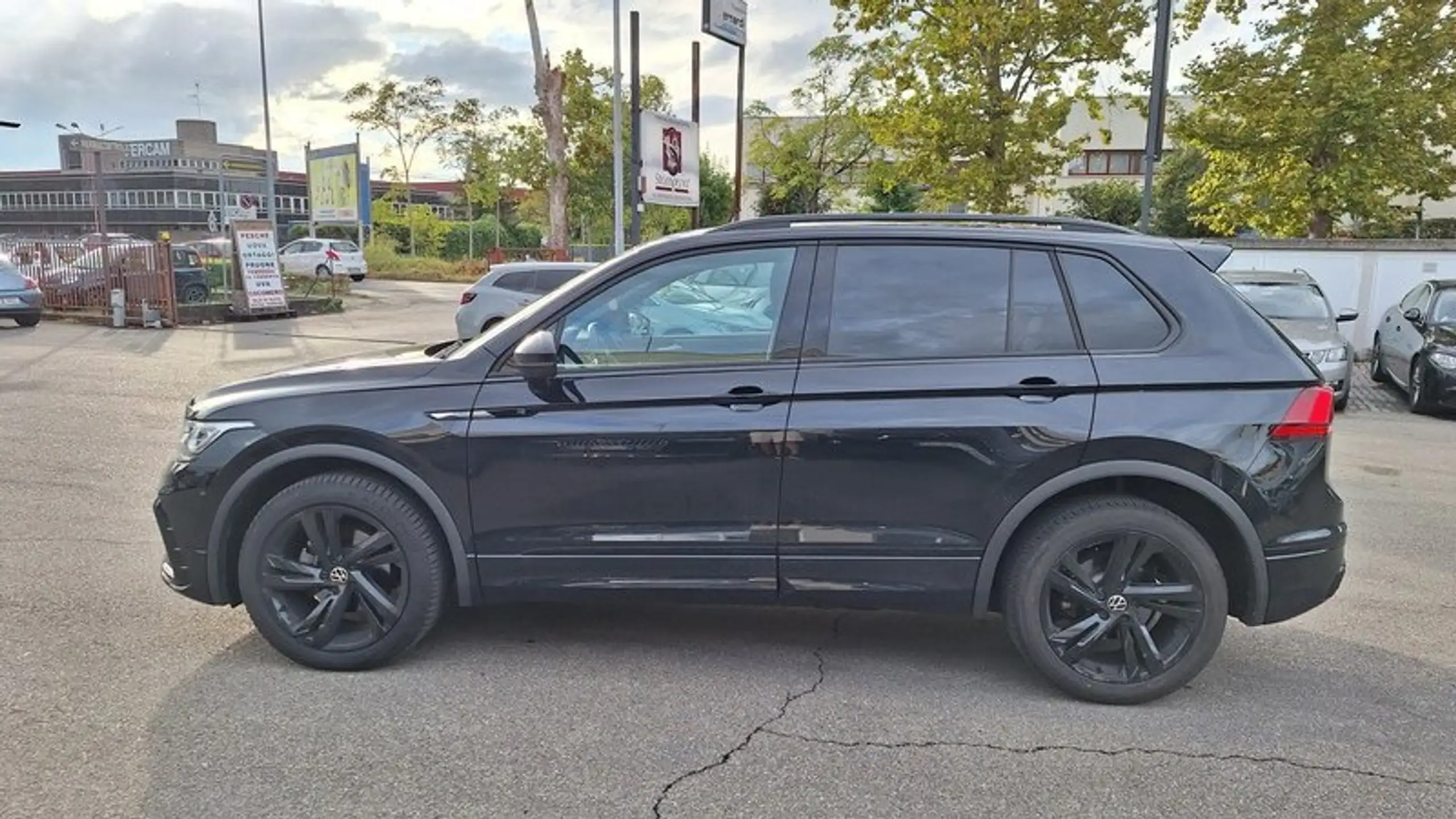 Volkswagen - Tiguan