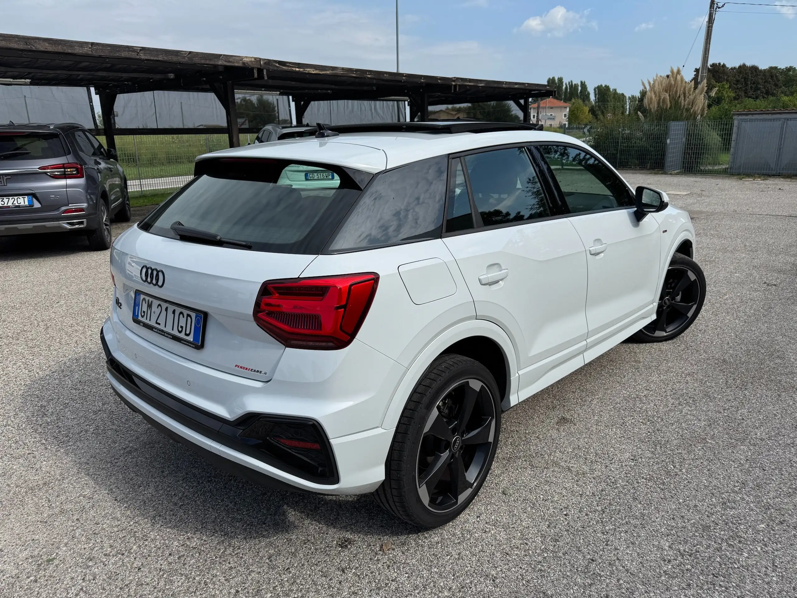 Audi - Q2