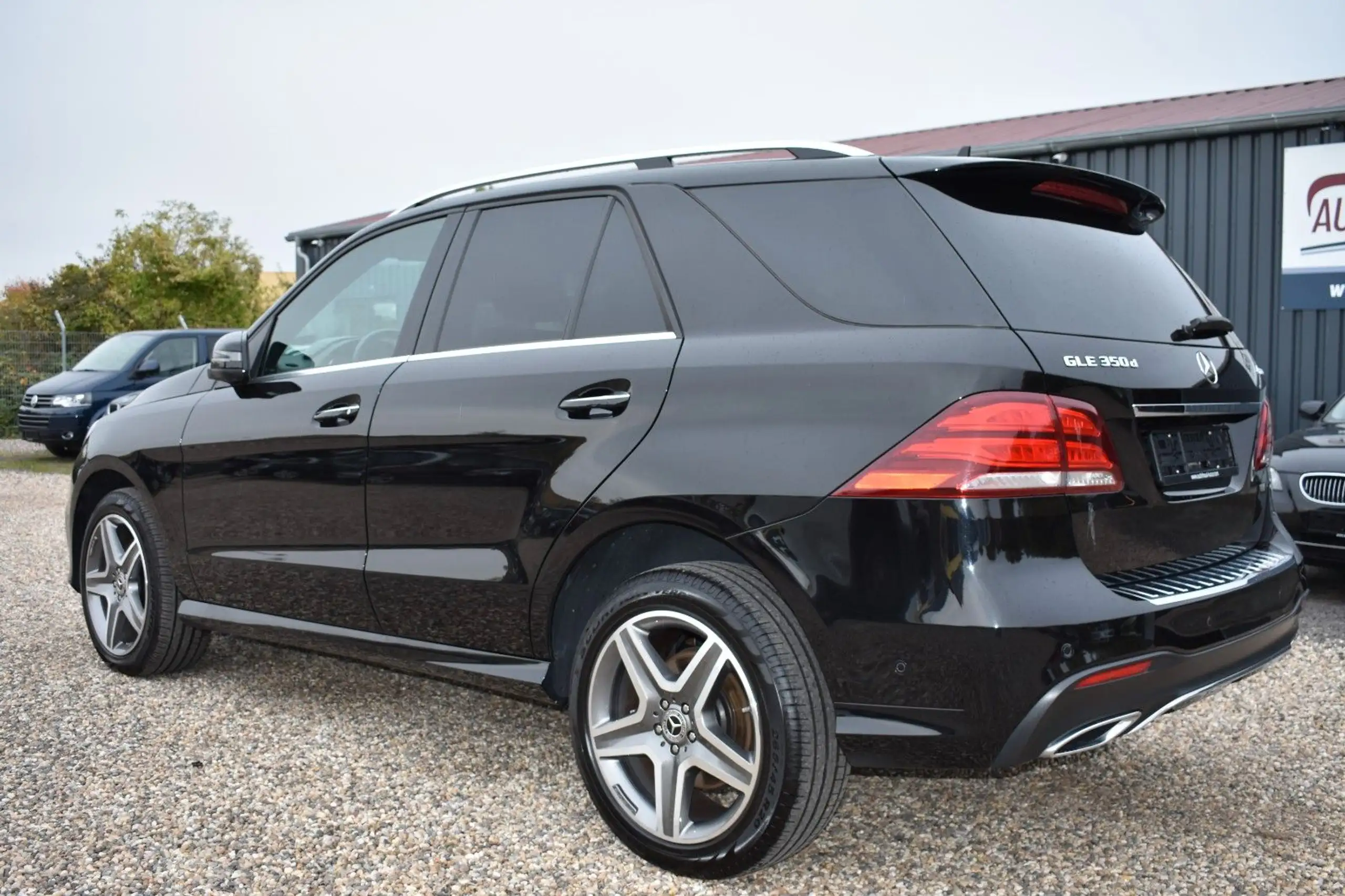 Mercedes-Benz - GLE 350