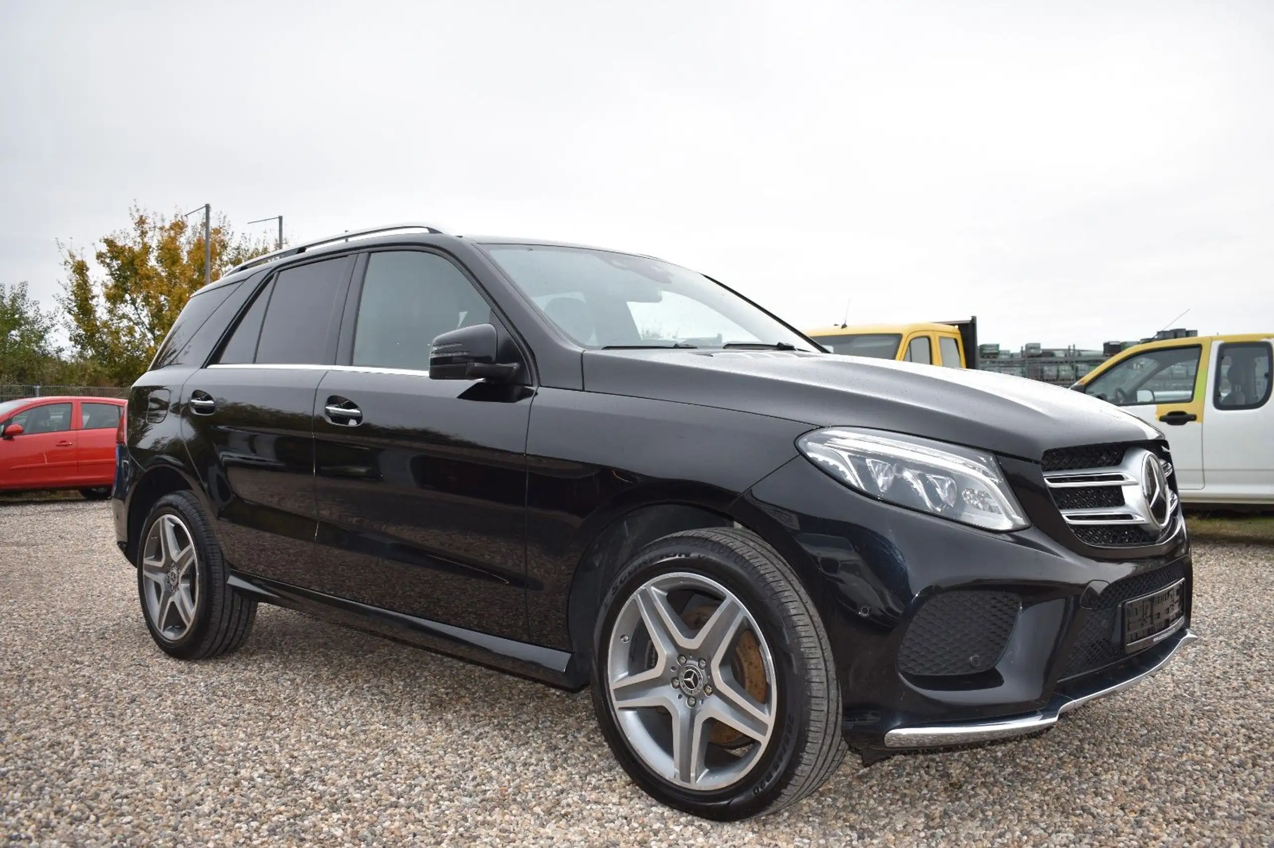 Mercedes-Benz - GLE 350