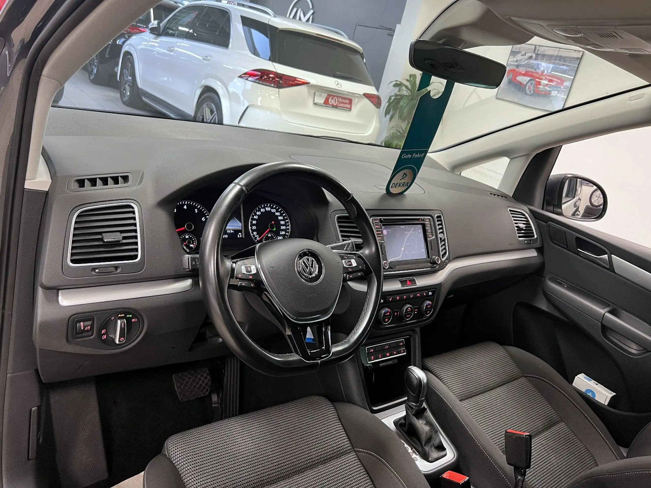 Volkswagen - Sharan