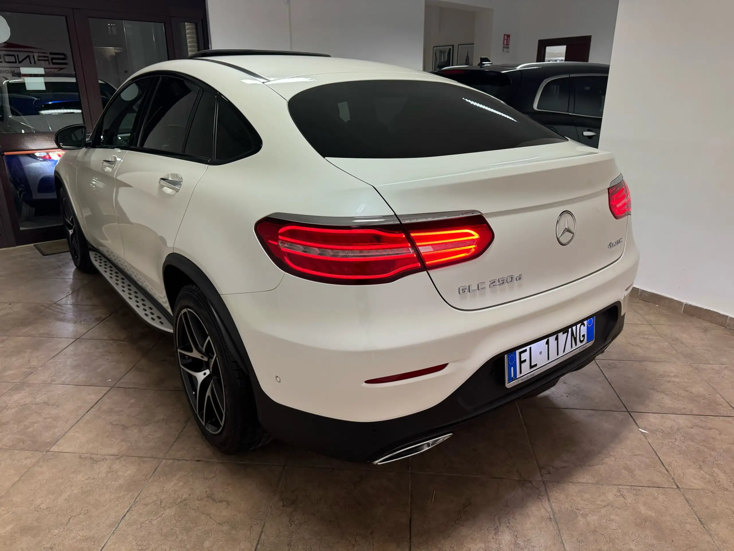 Mercedes-Benz - GLC 250