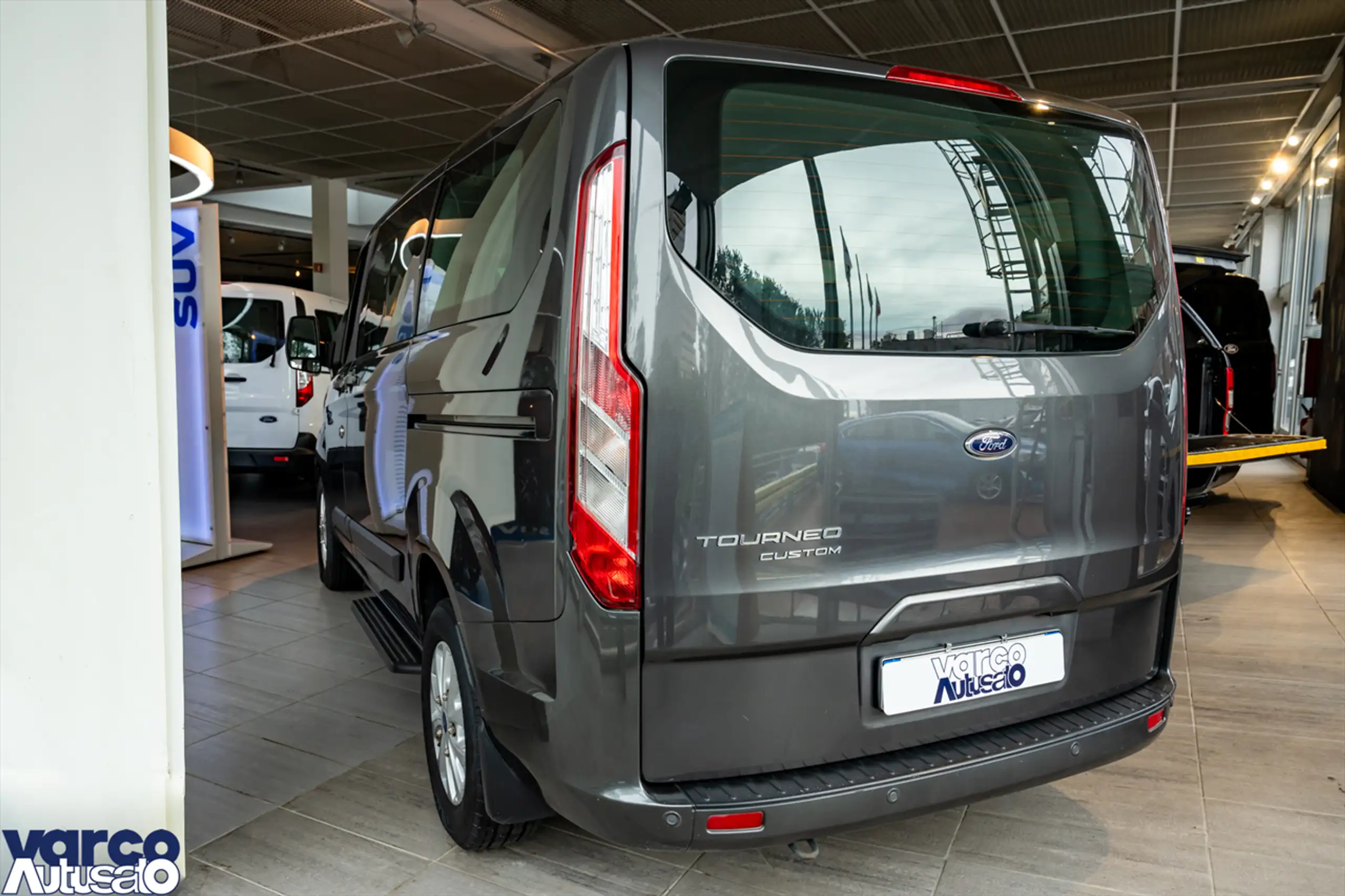 Ford - Tourneo Custom