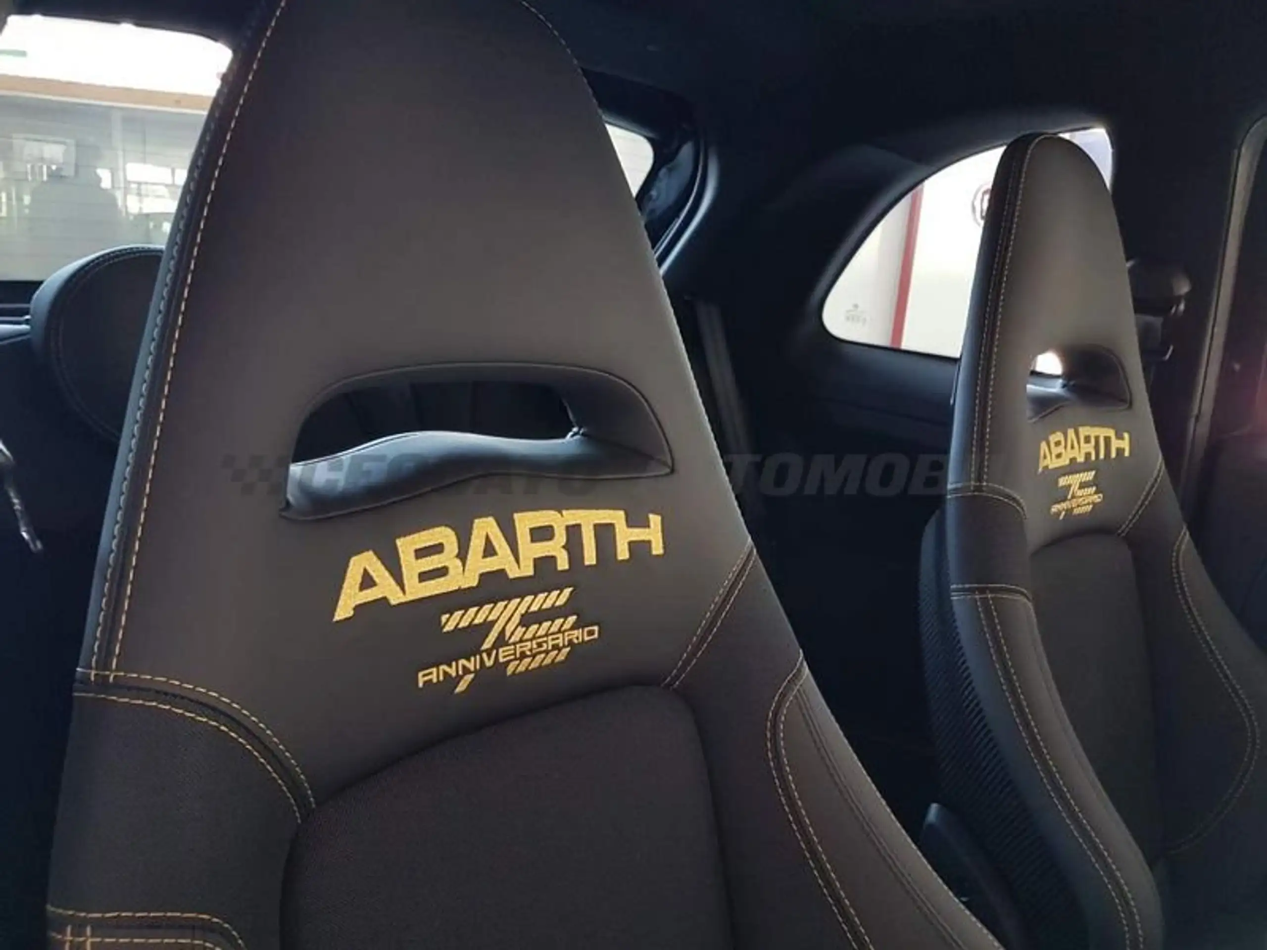 Abarth - 695