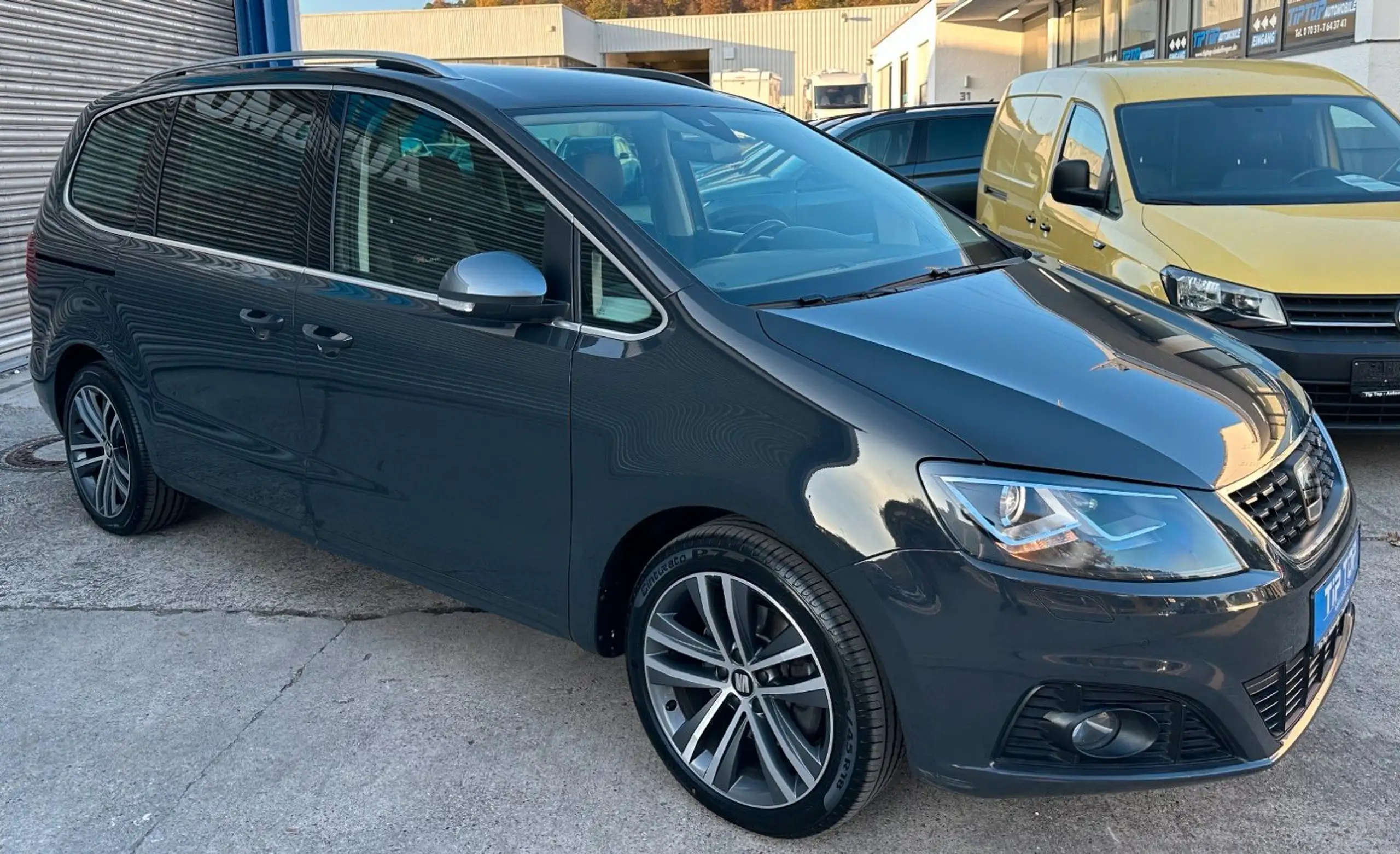 SEAT - Alhambra