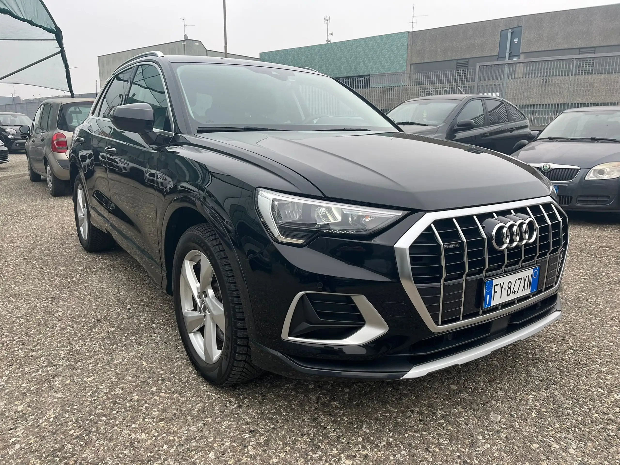 Audi - Q3