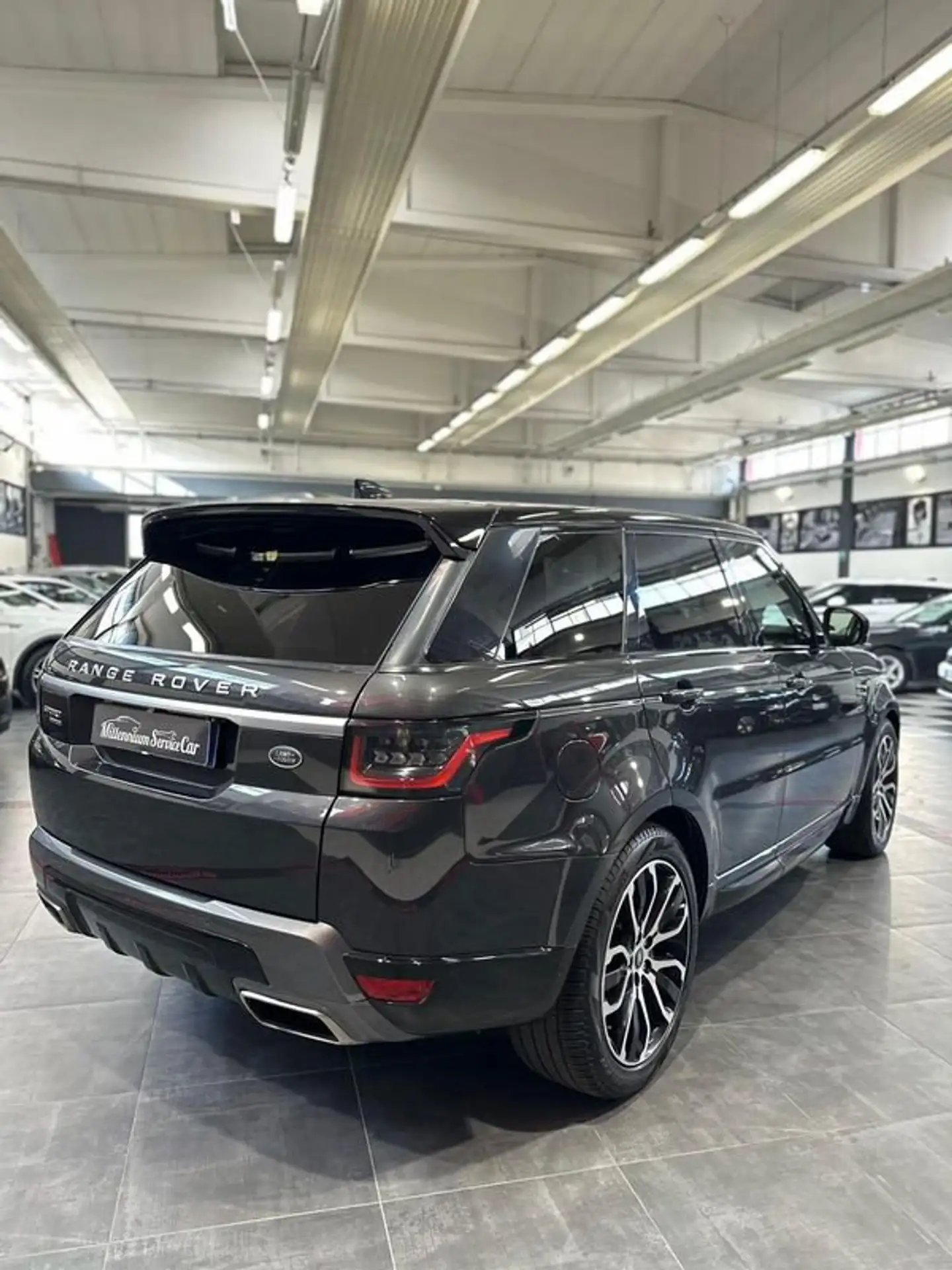 Land Rover - Range Rover Sport