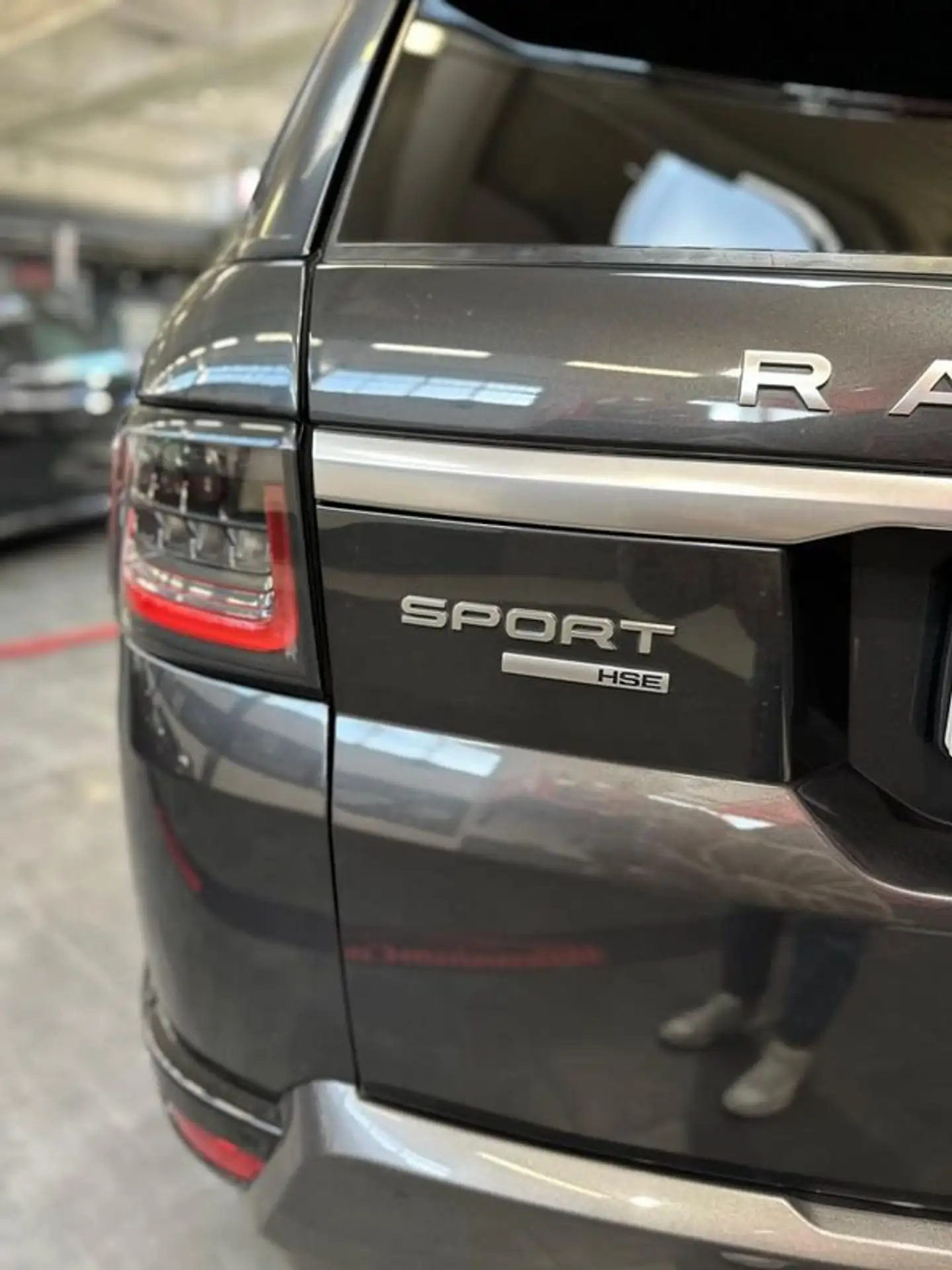 Land Rover - Range Rover Sport