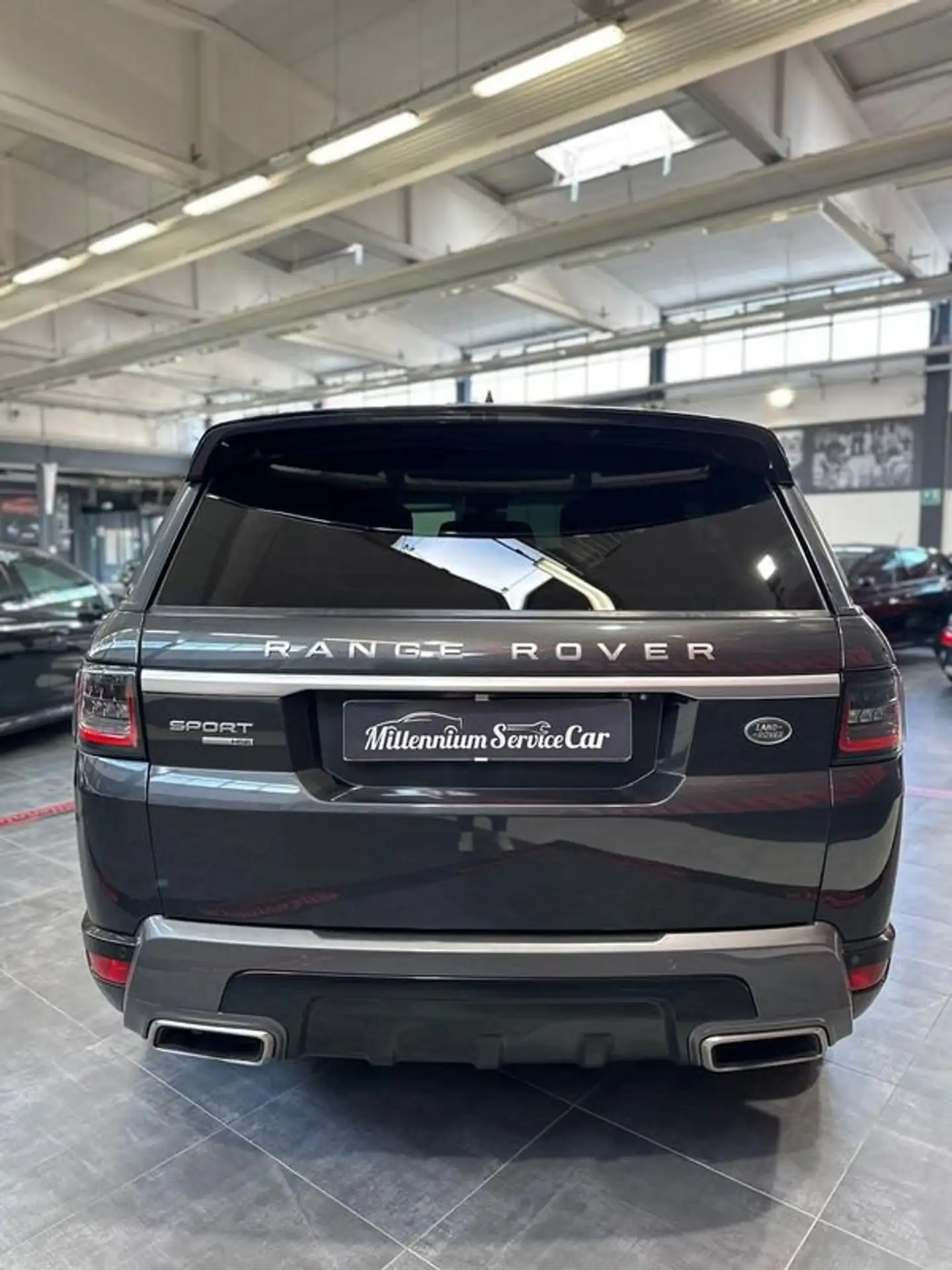 Land Rover - Range Rover Sport