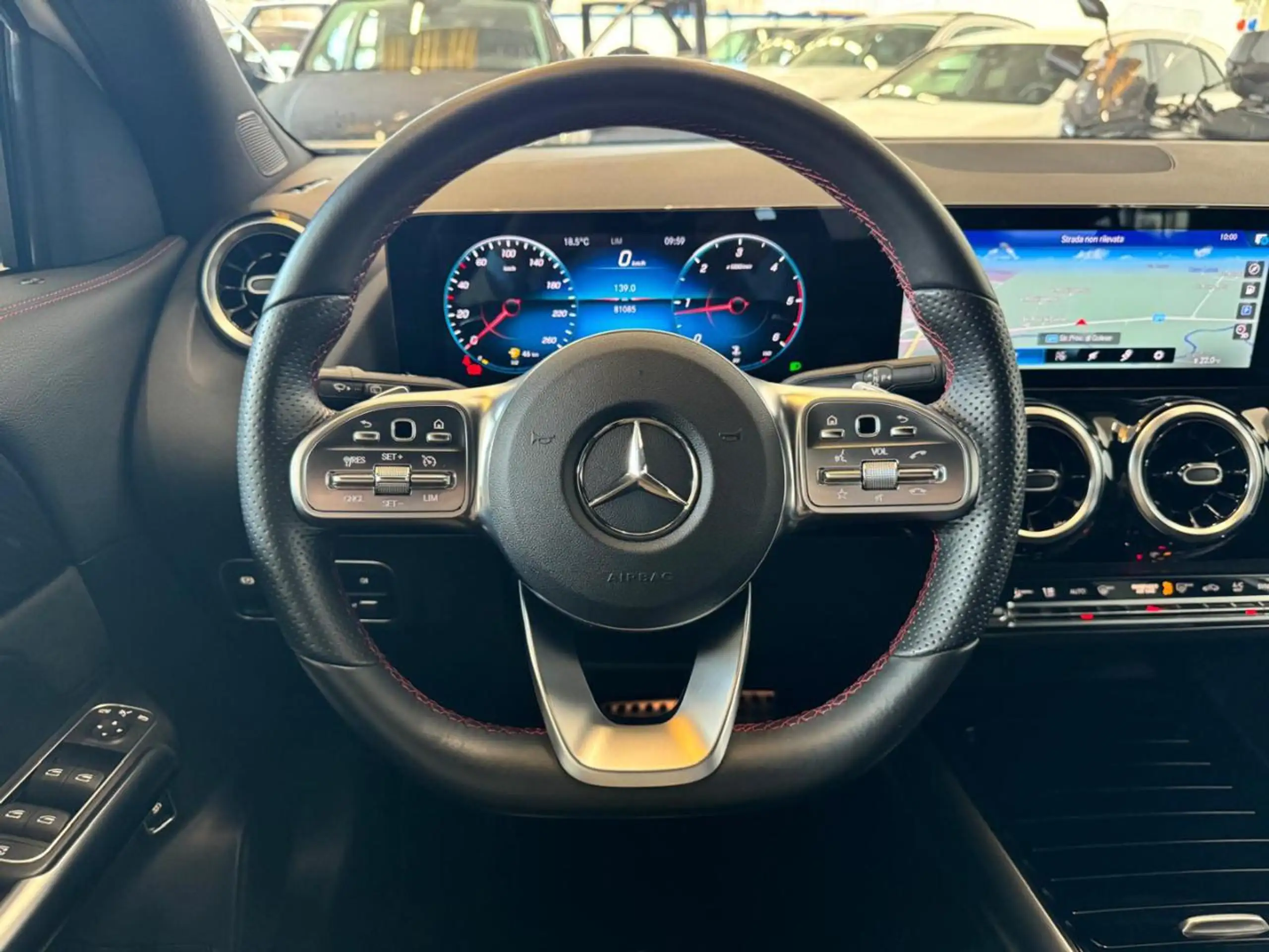 Mercedes-Benz - GLA 200