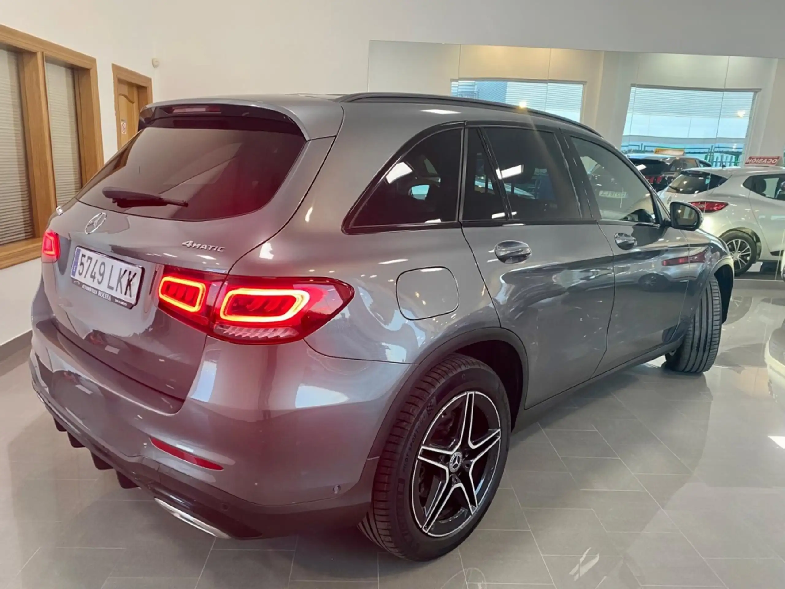 Mercedes-Benz - GLC 200