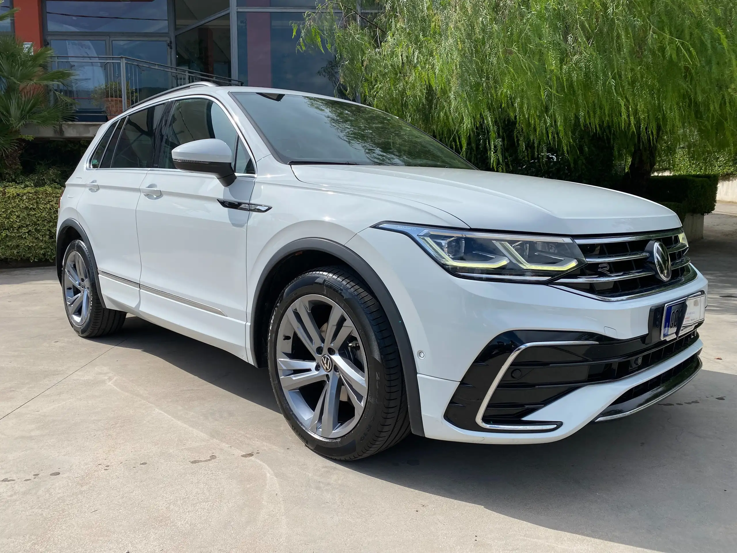 Volkswagen - Tiguan