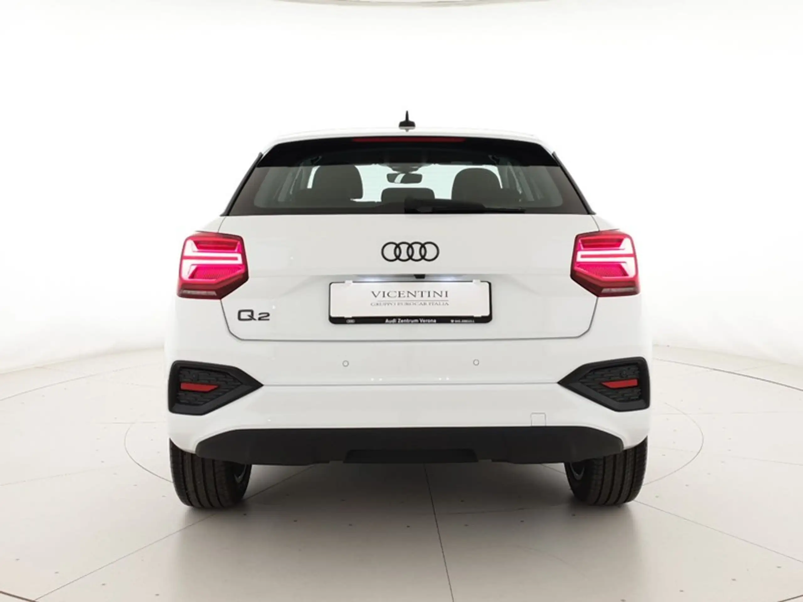 Audi - Q2