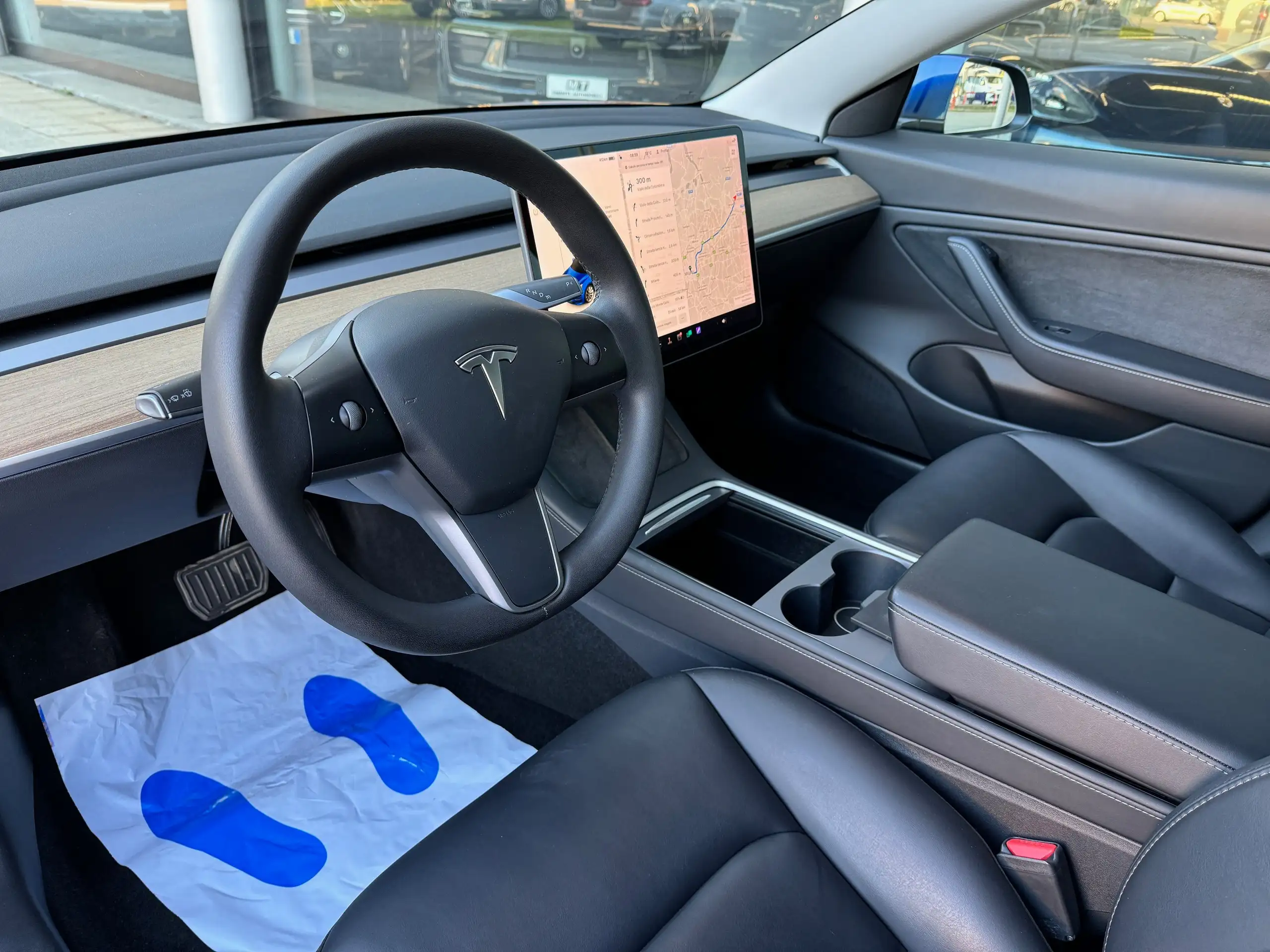 Tesla - Model 3