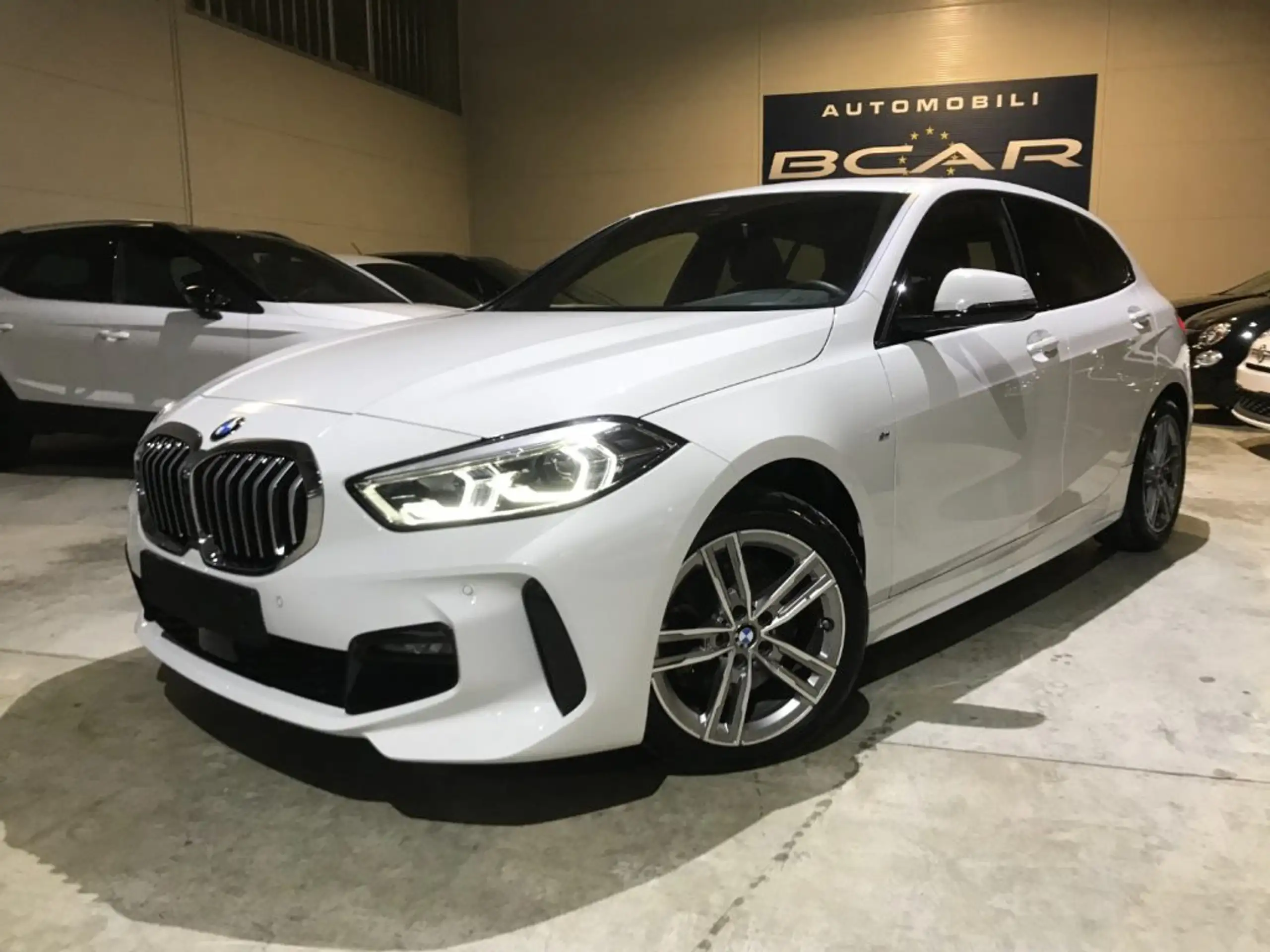 BMW 118 2024