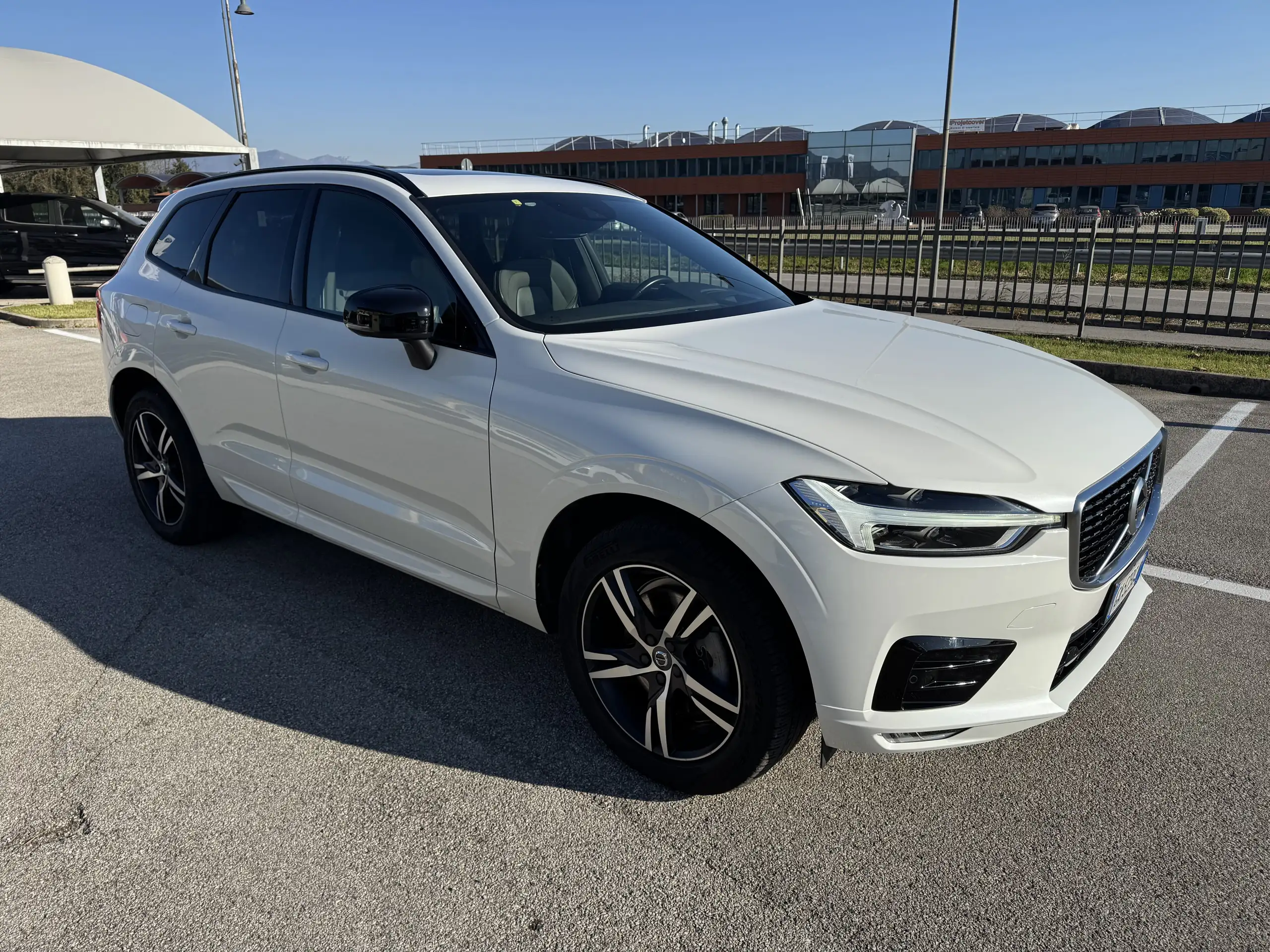 Volvo - XC60