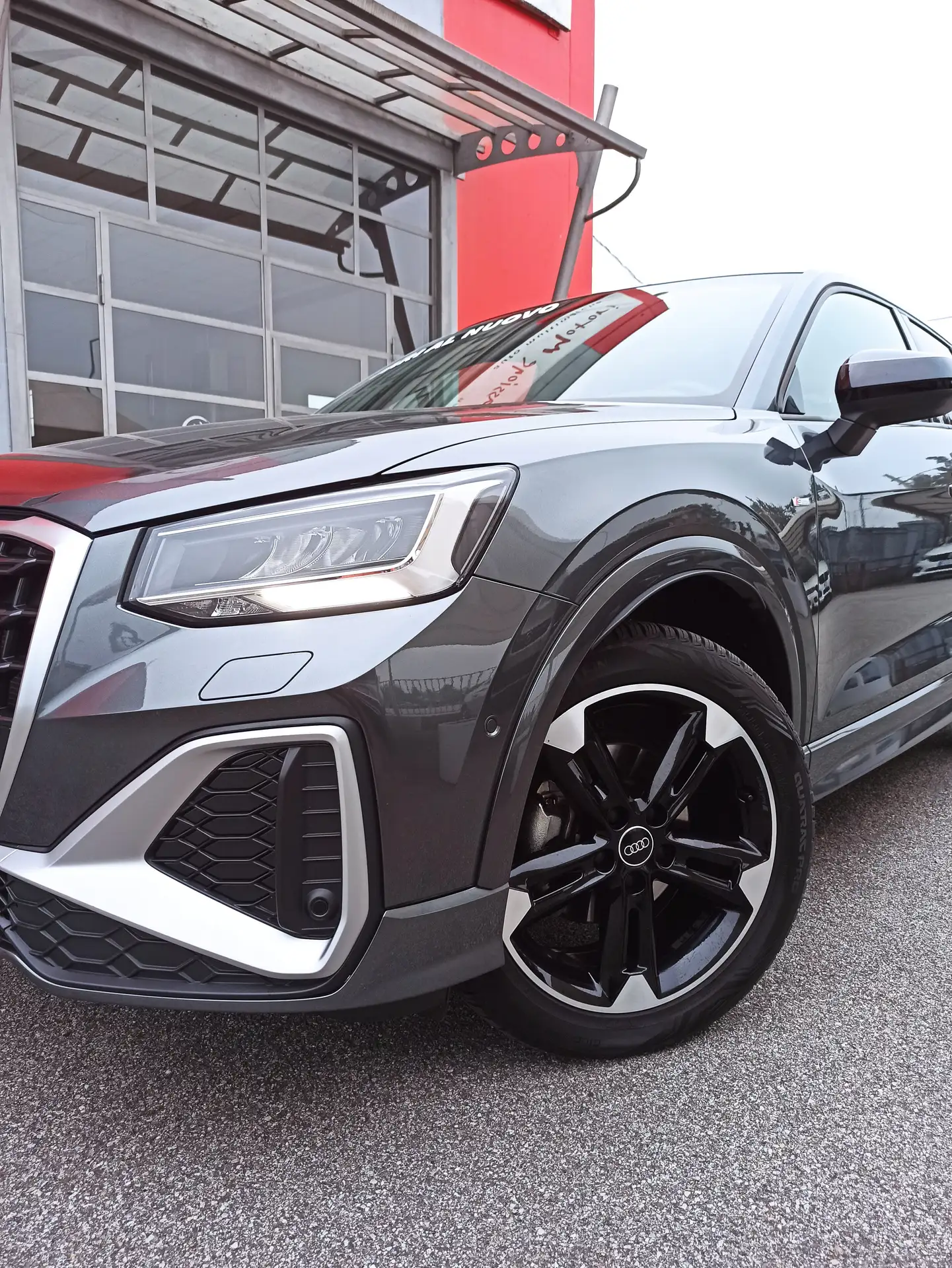 Audi - Q2