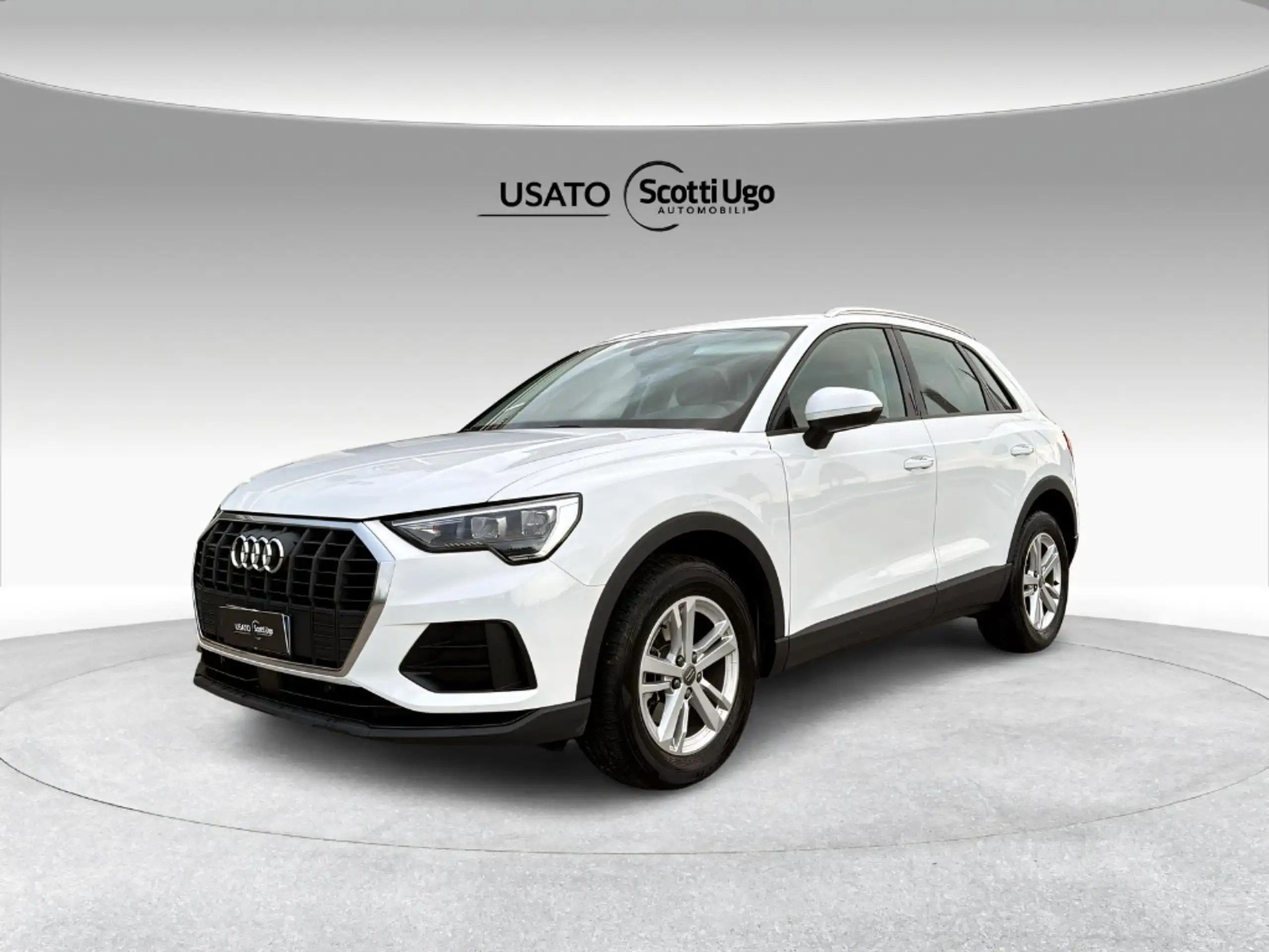 Audi - Q3