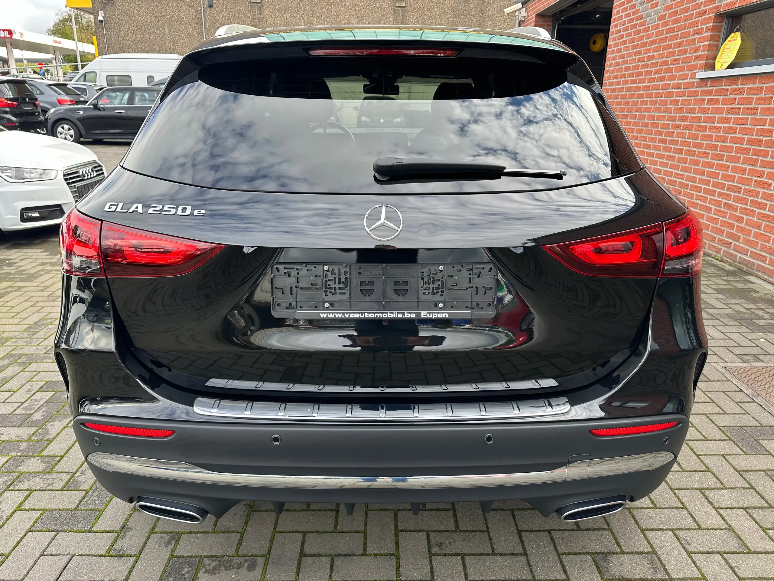 Mercedes-Benz - GLA 250