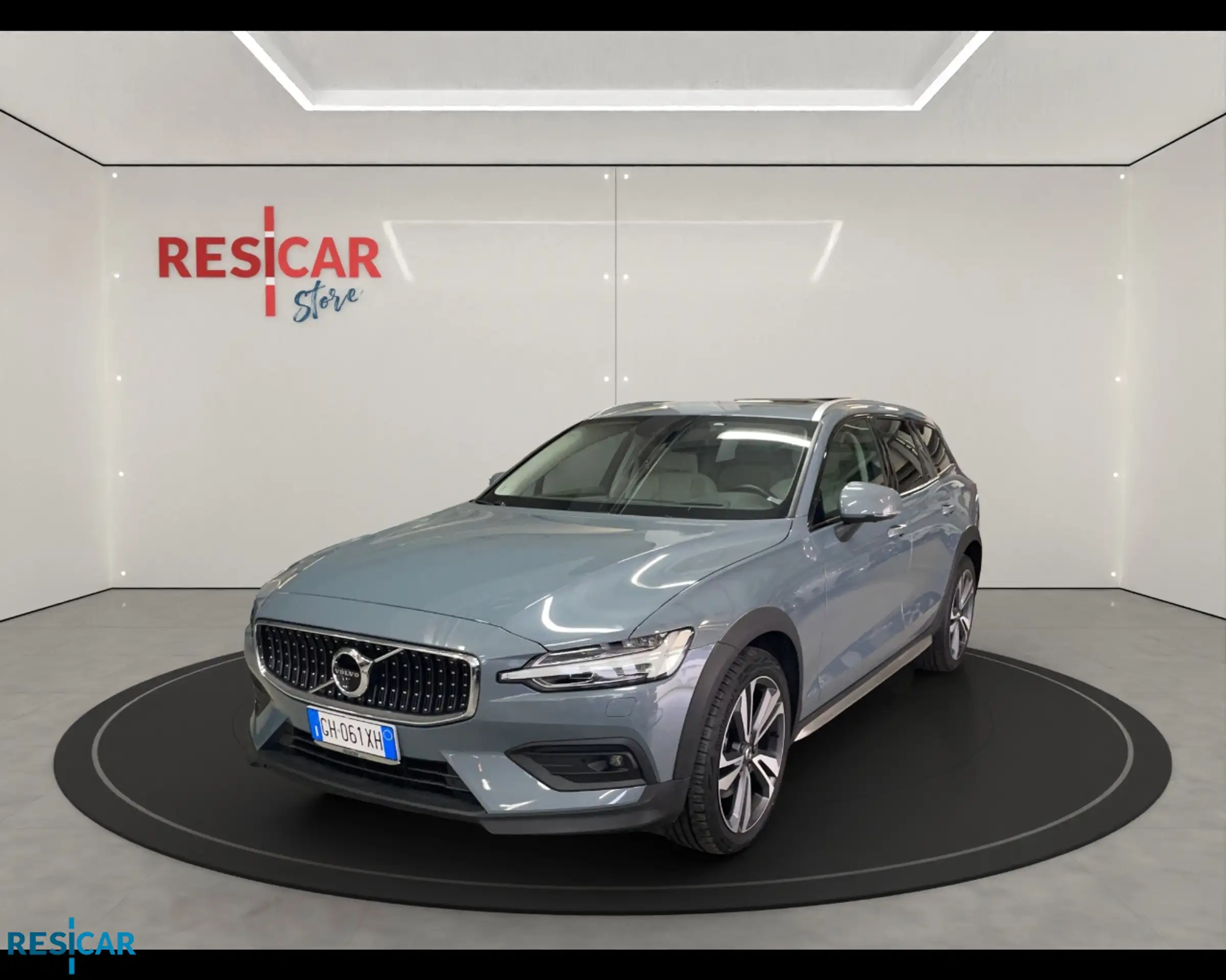 Volvo - V60 Cross Country