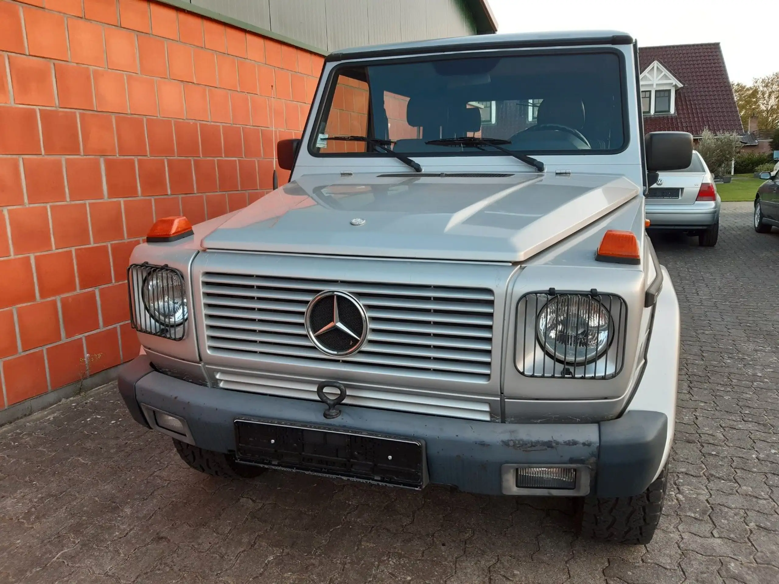 Mercedes-Benz - G 350