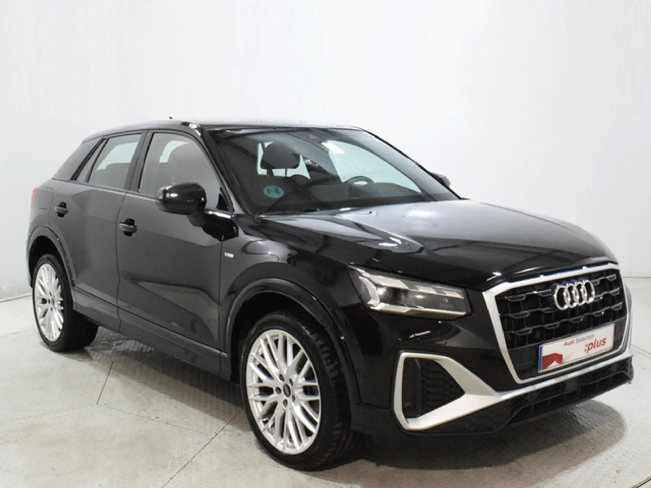 Audi - Q2