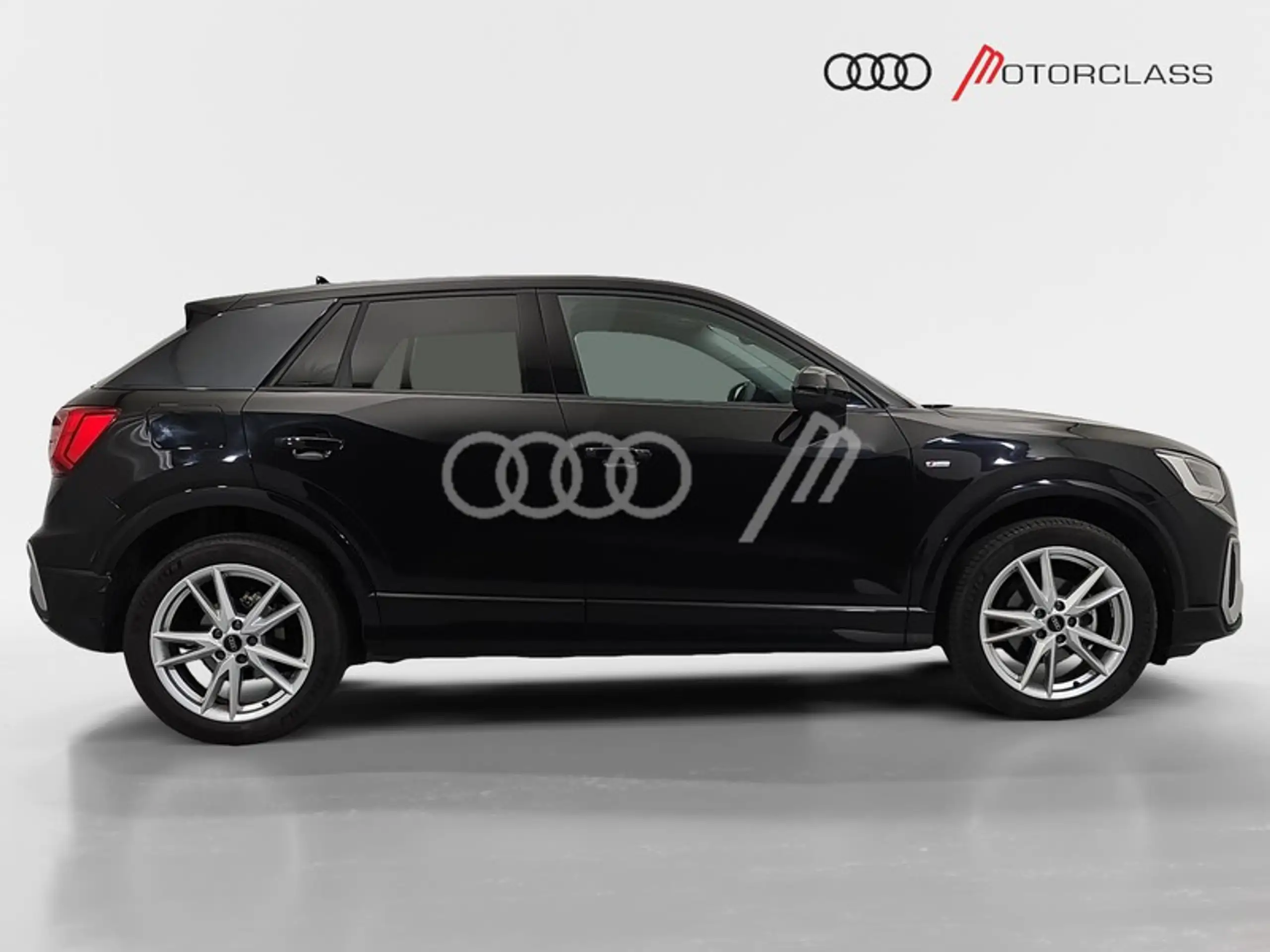 Audi - Q2