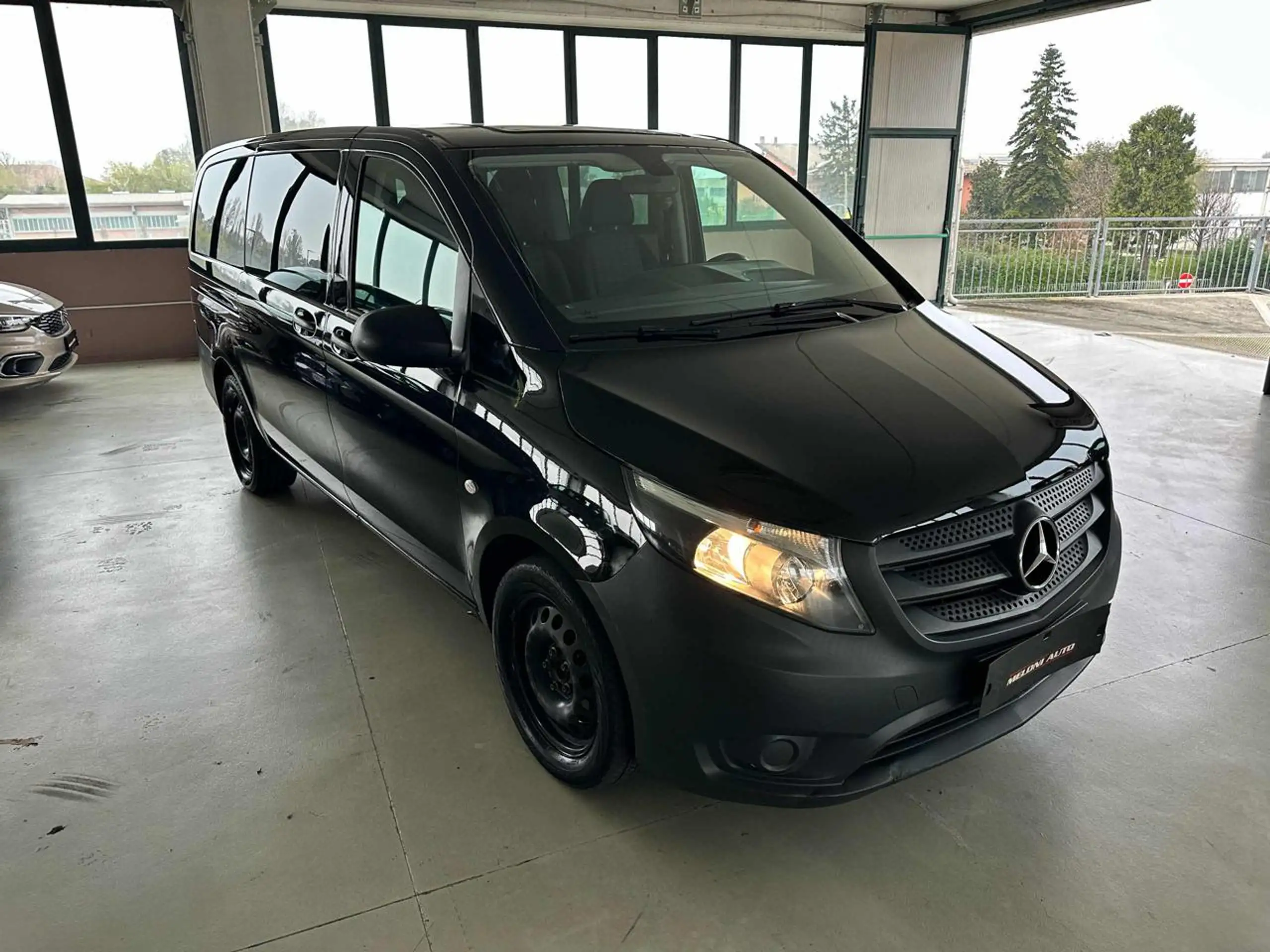 Mercedes-Benz - Vito