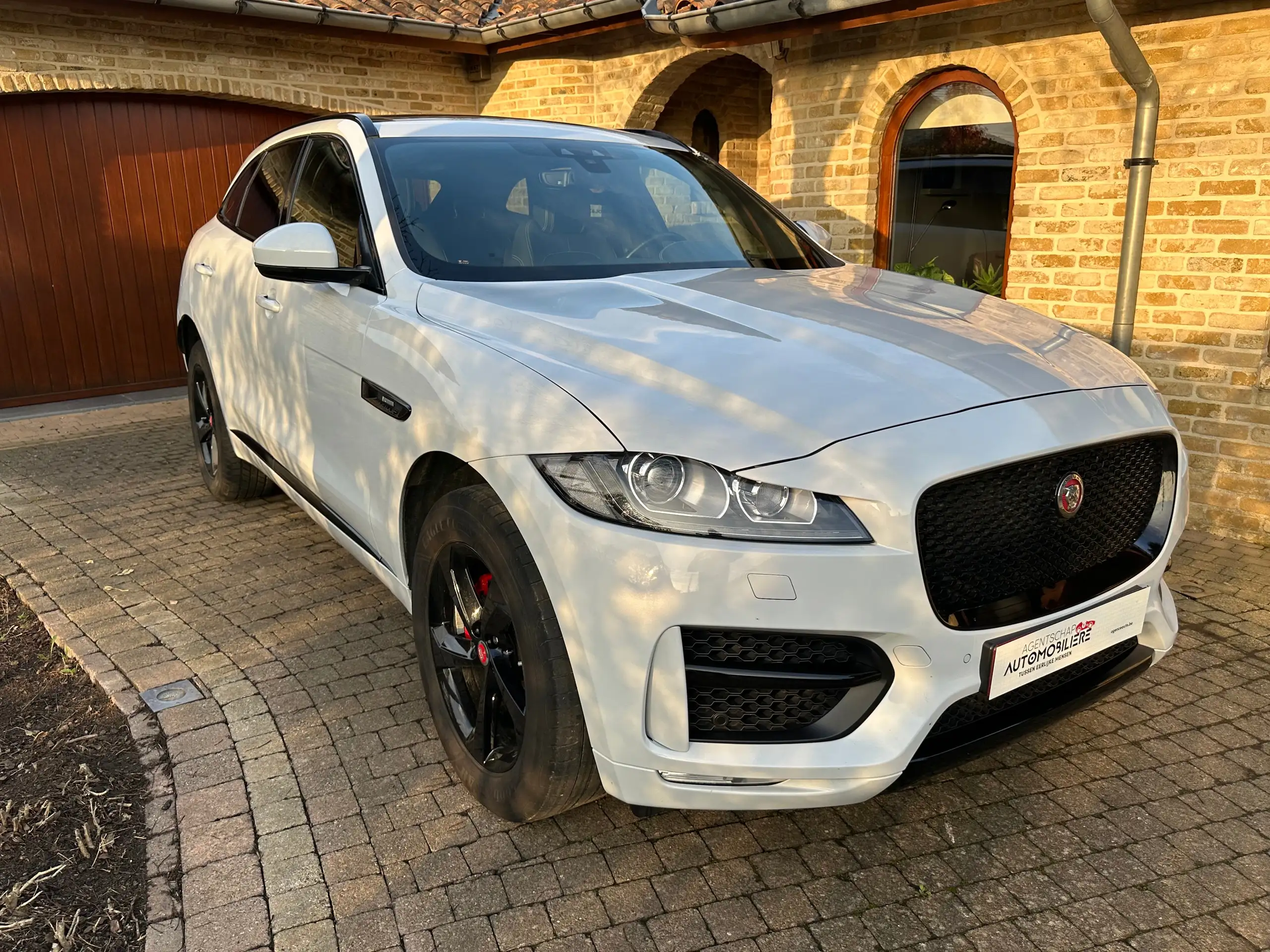 Jaguar - F-Pace