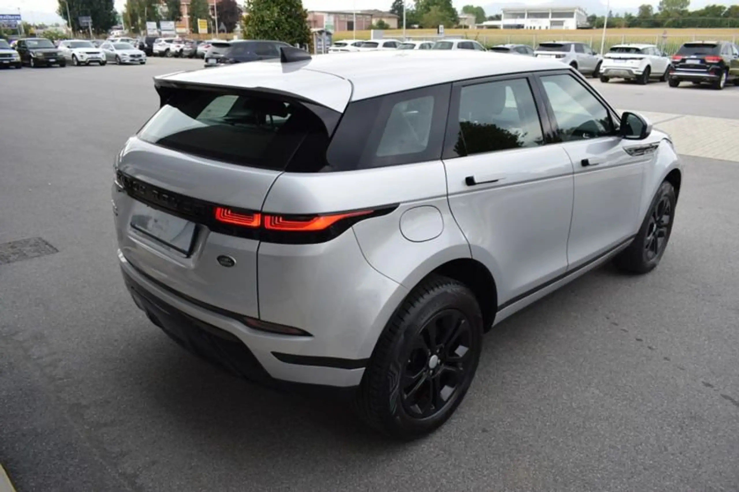 Land Rover - Range Rover Evoque