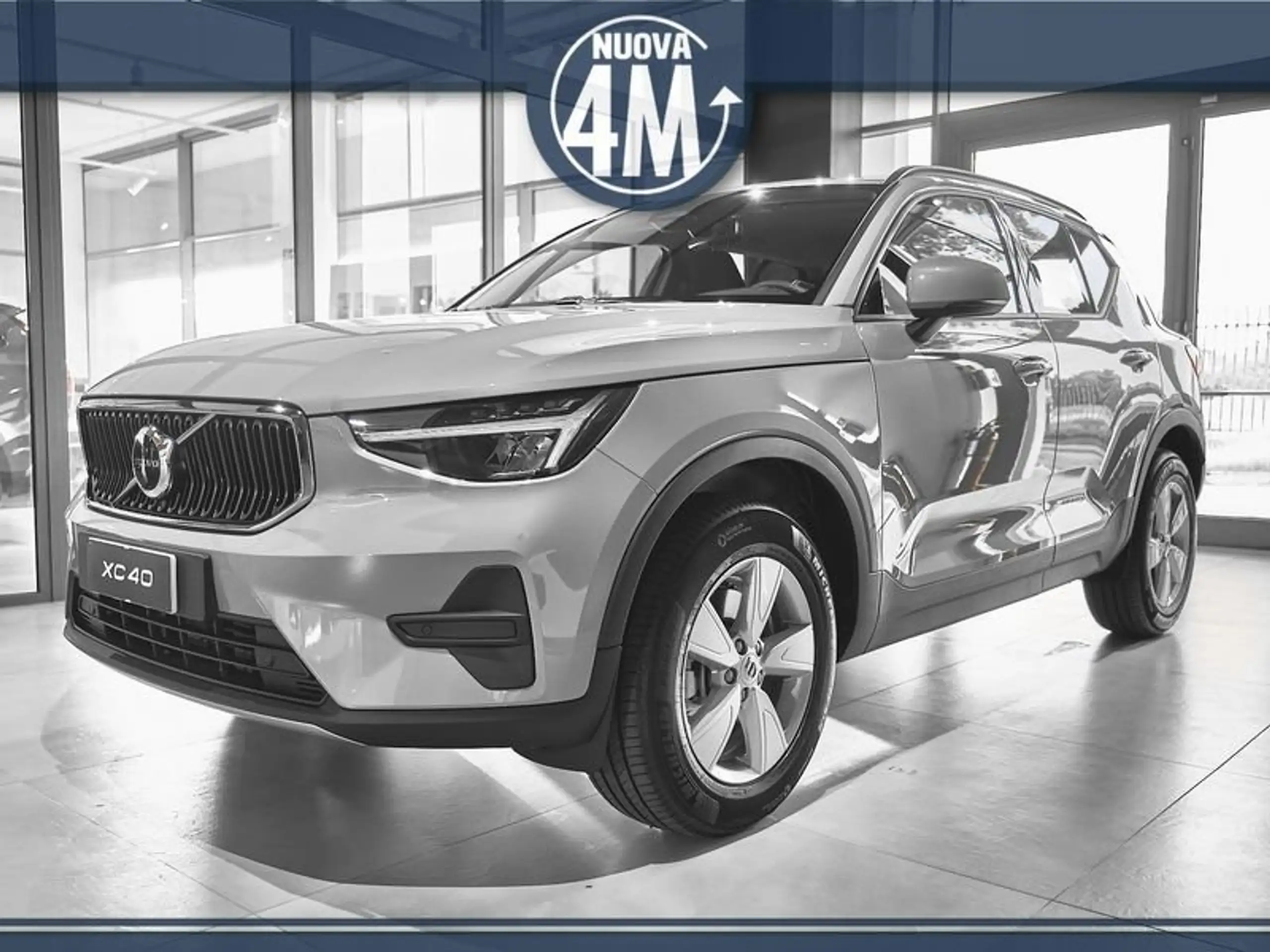 Volvo XC40 2024