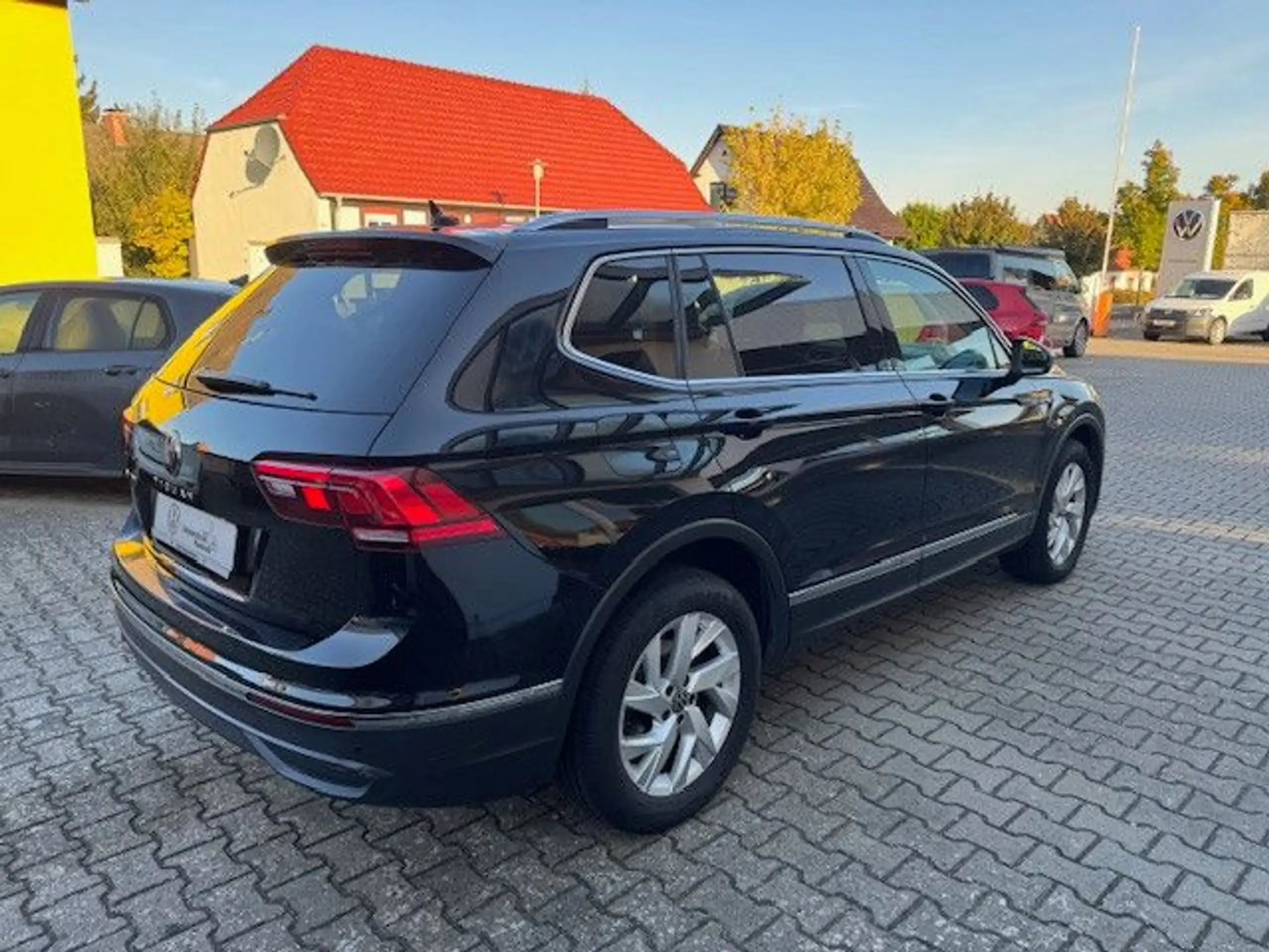 Volkswagen - Tiguan