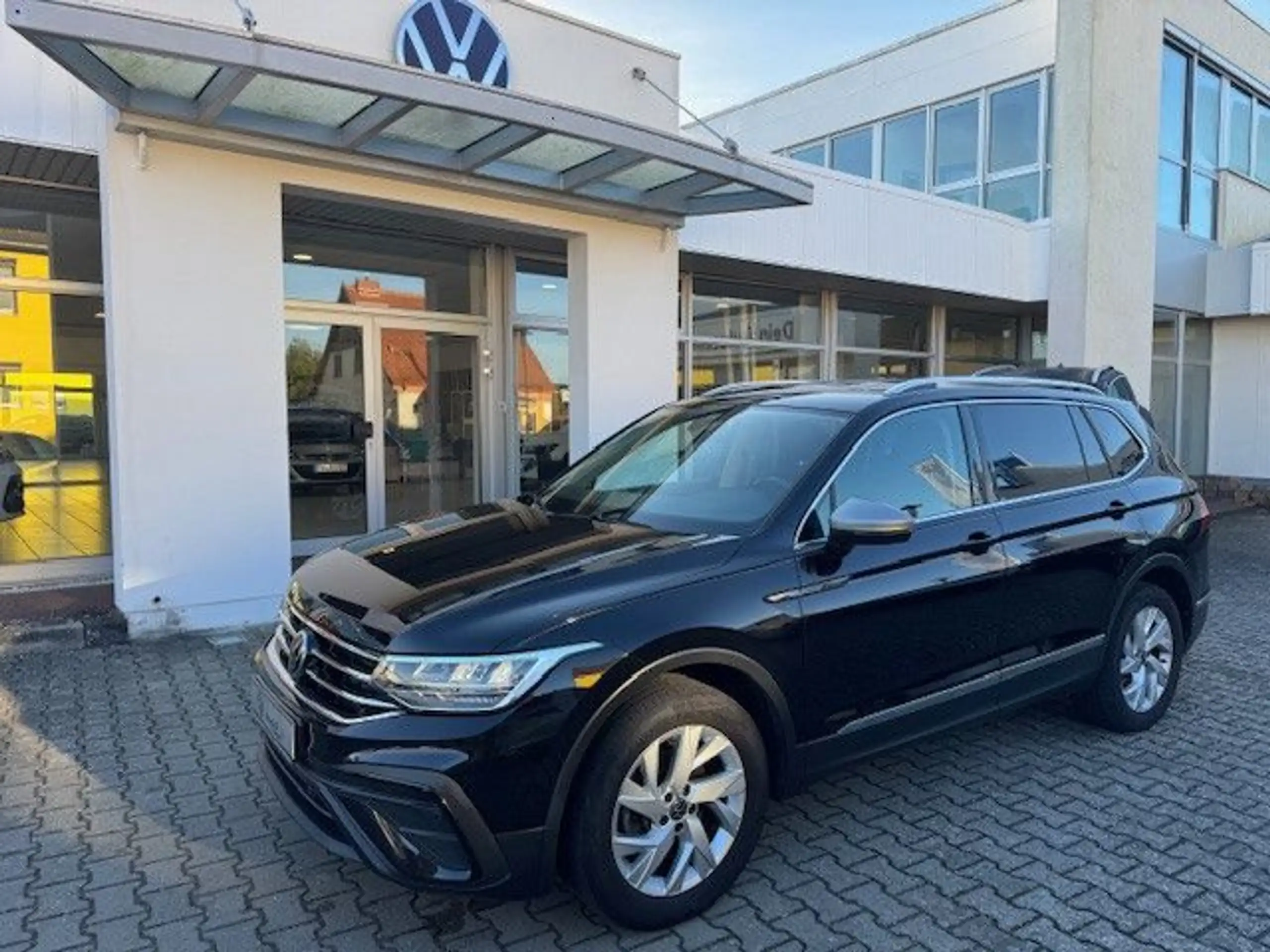 Volkswagen - Tiguan